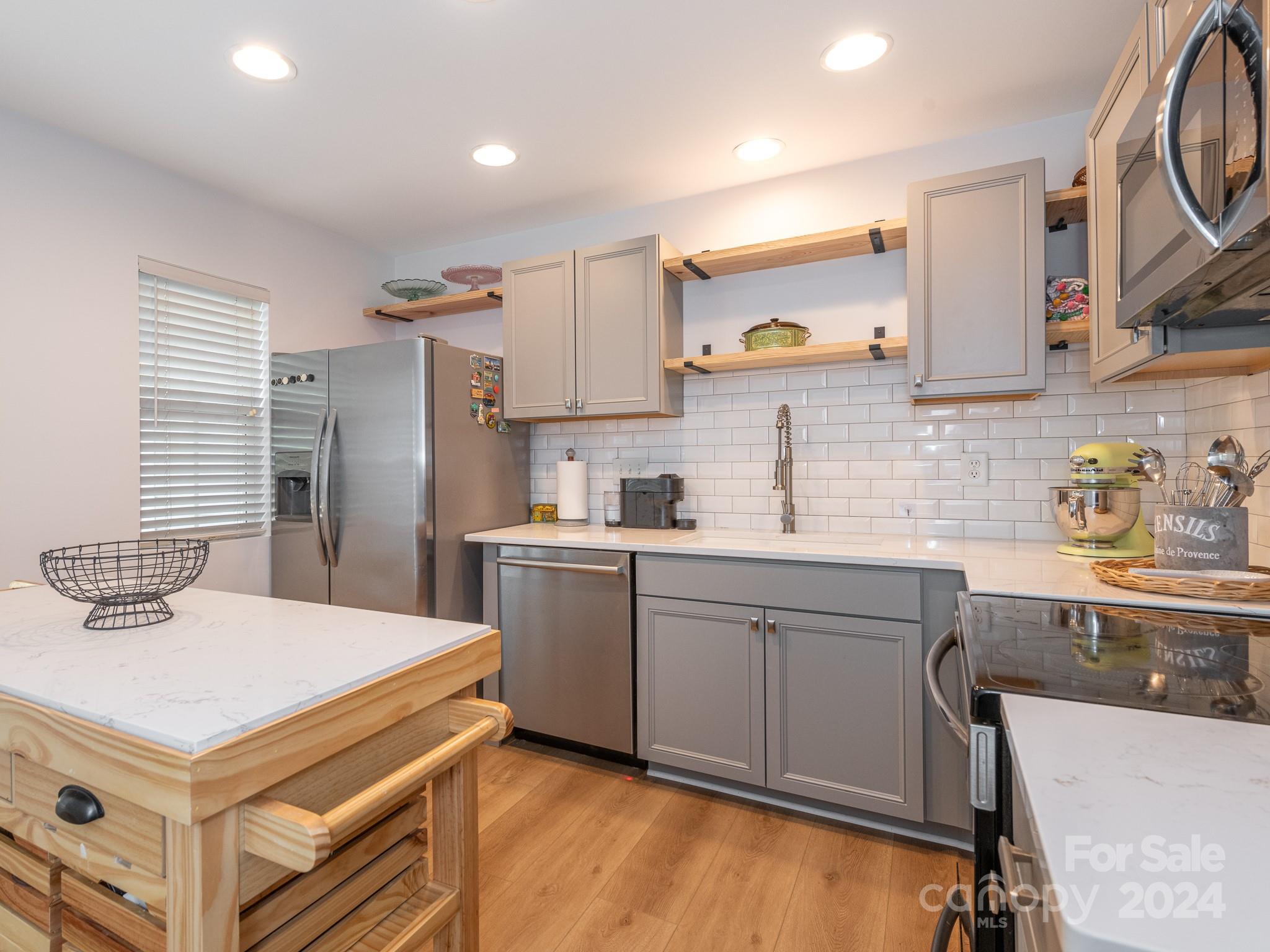 The Townes at River Crossing - Residential