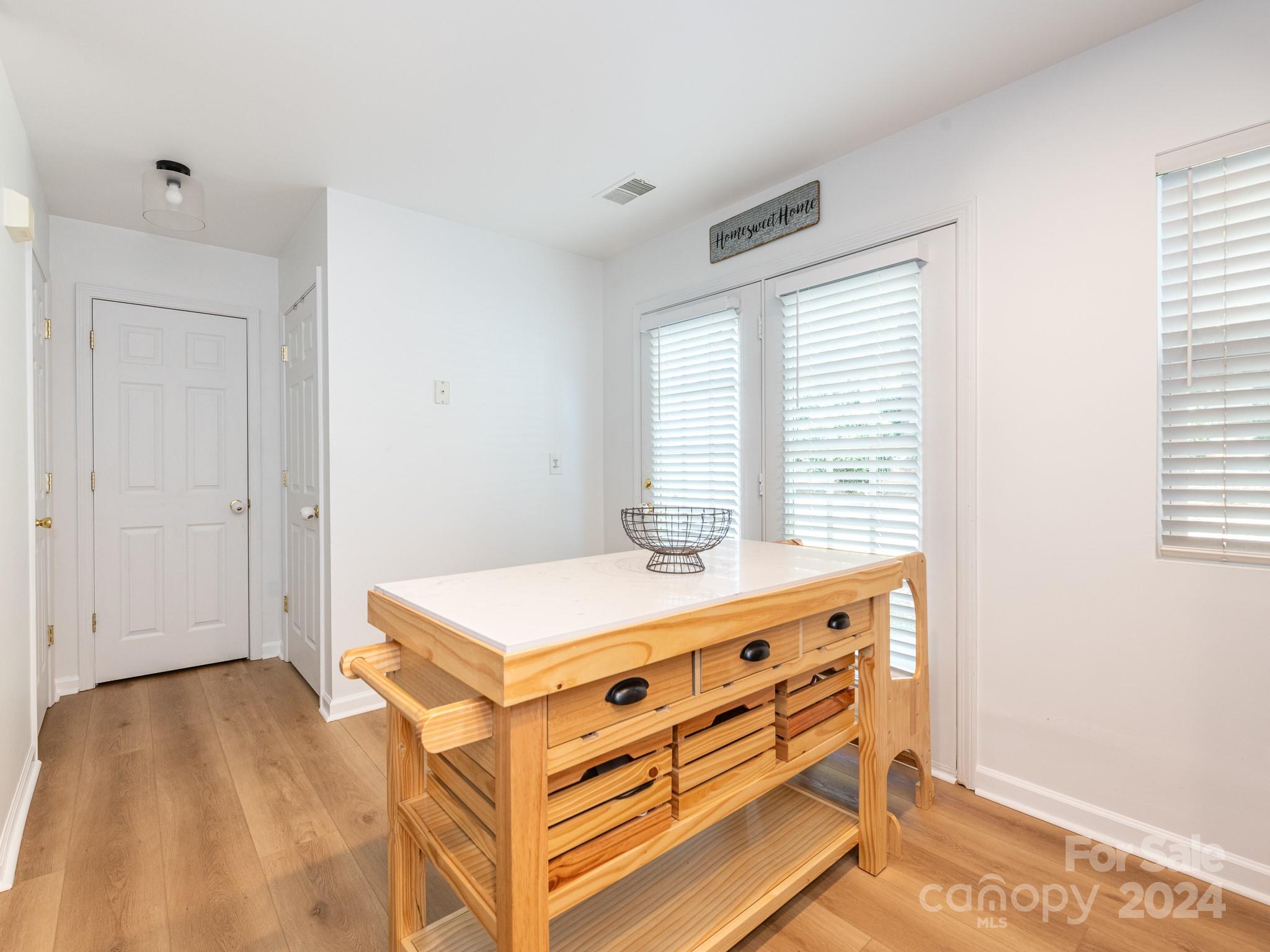 The Townes at River Crossing - Residential