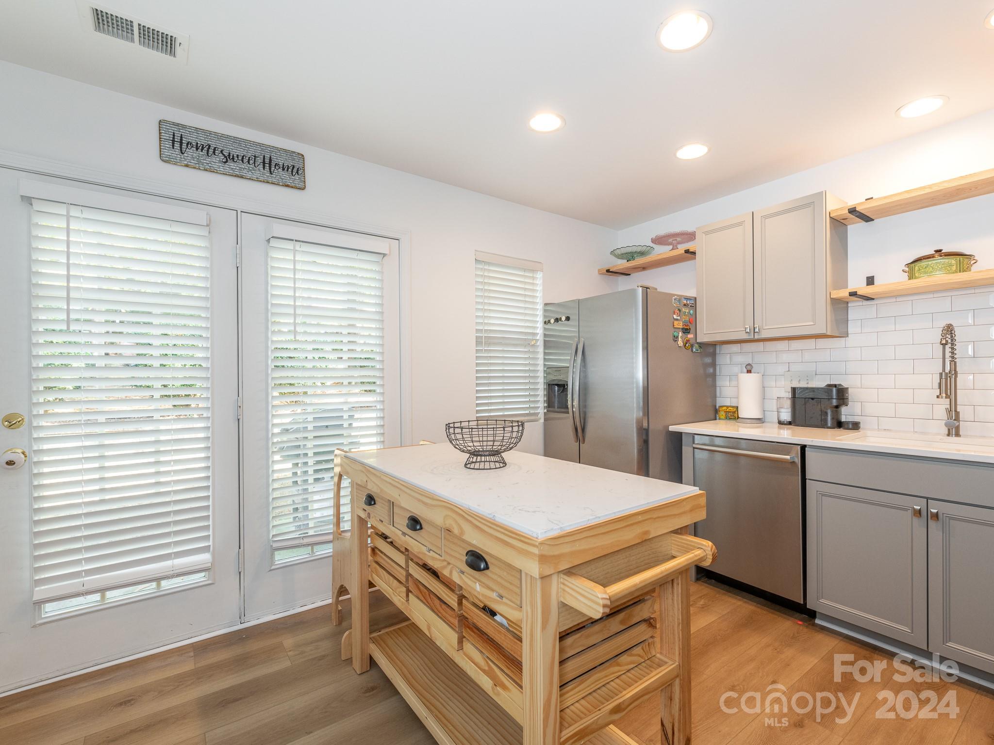 The Townes at River Crossing - Residential