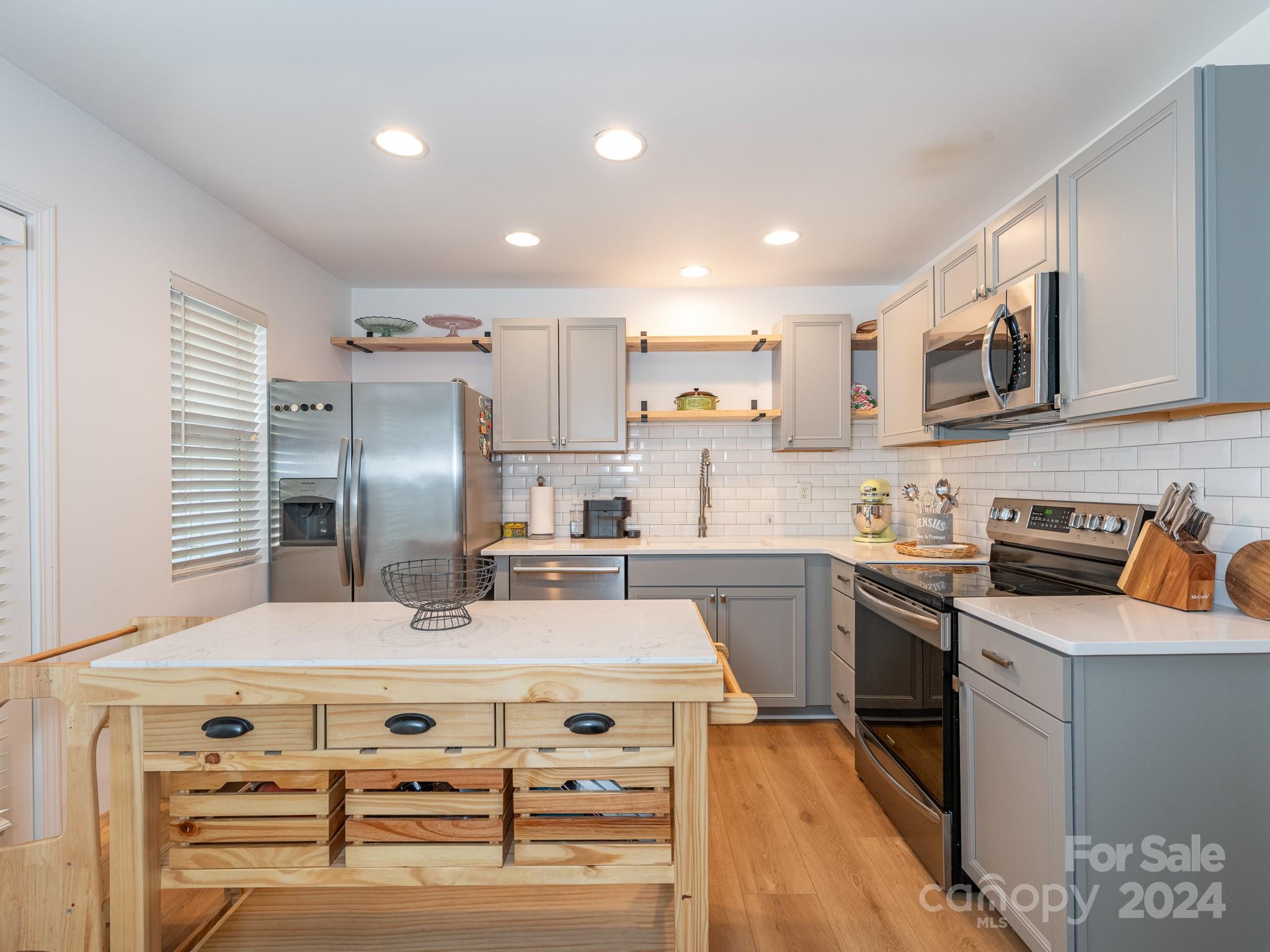 The Townes at River Crossing - Residential