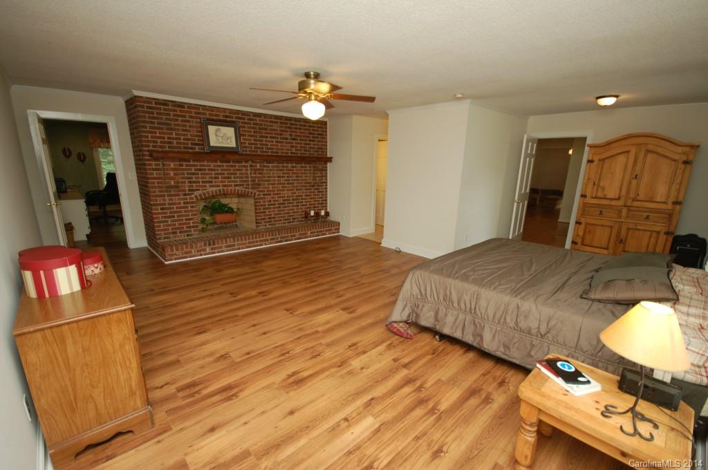 Amity Acres - Residential