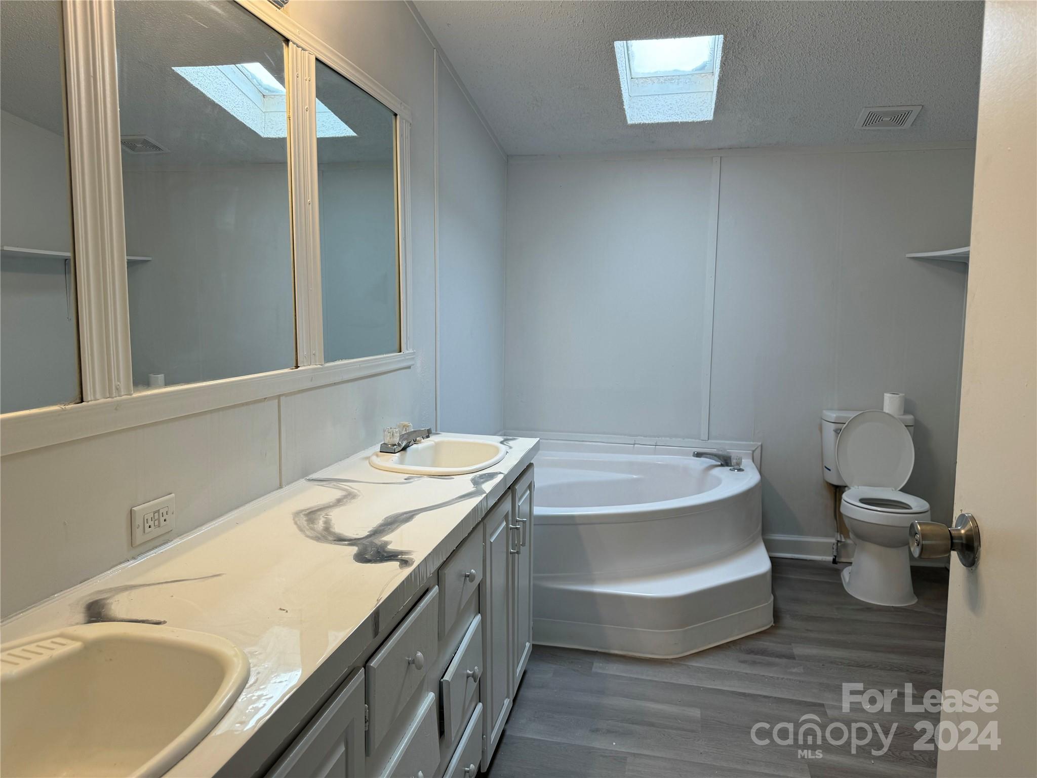 Woodland Acres - Residential Lease