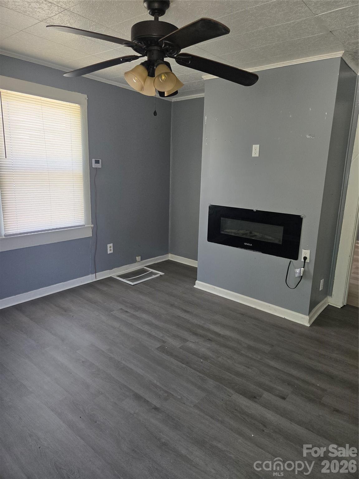 207 S Caldwell Avenue