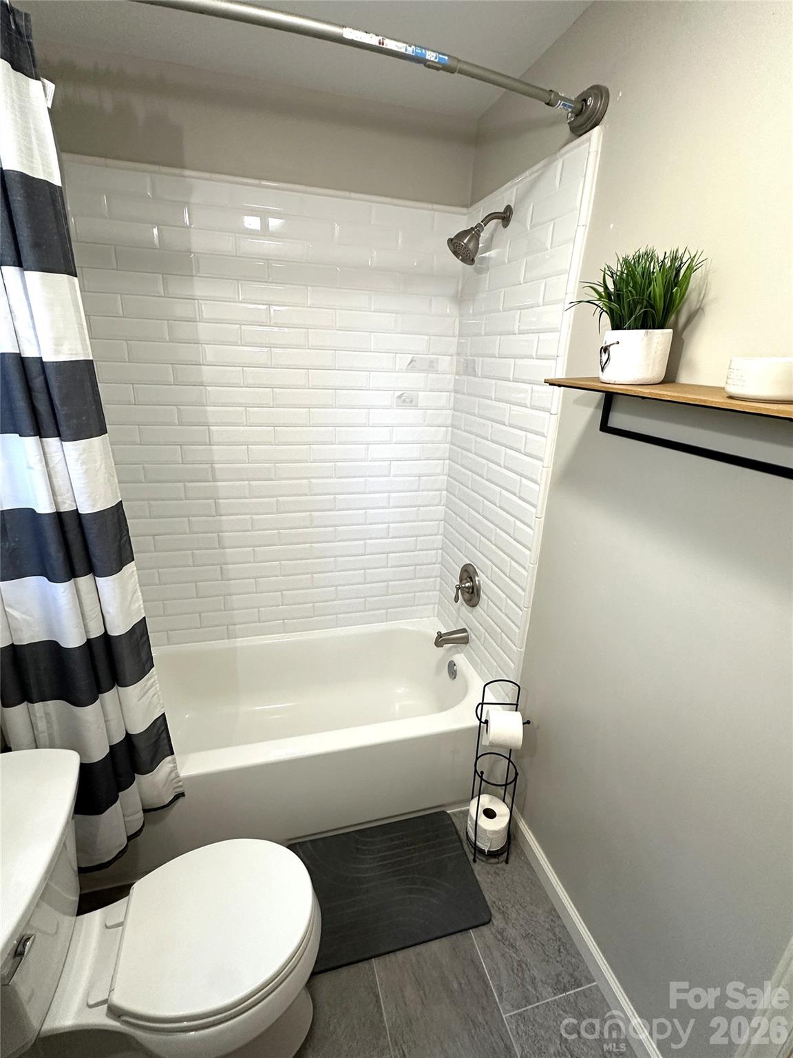 Olde Whitehall - Residential