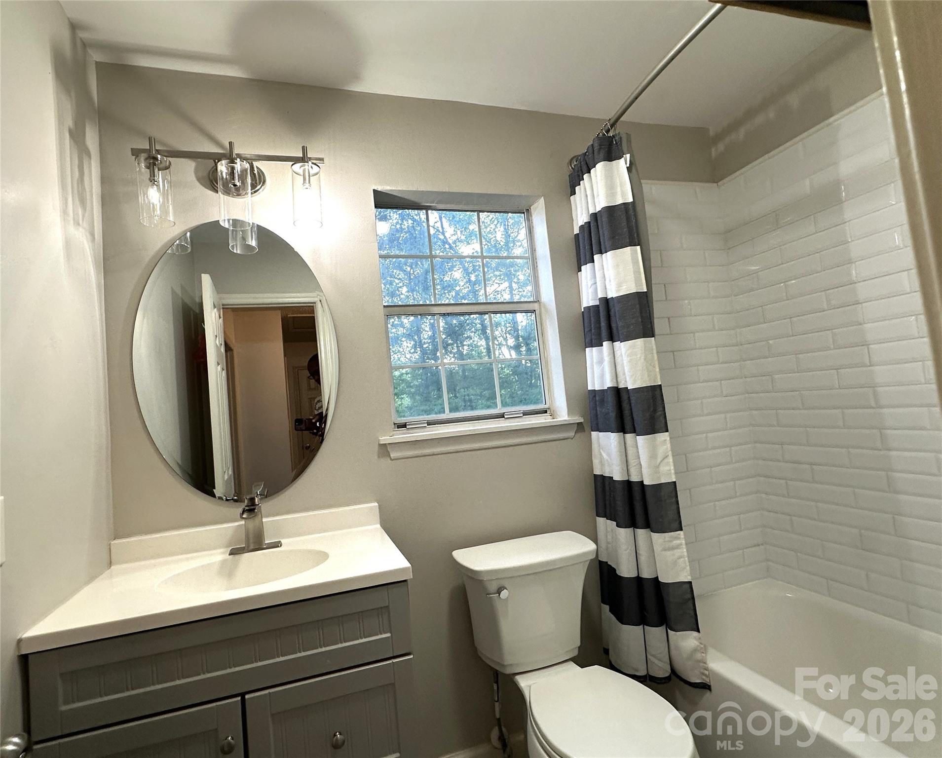 Olde Whitehall - Residential