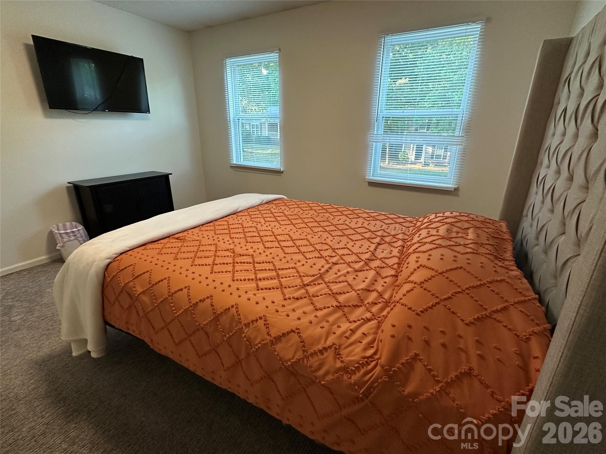 Olde Whitehall - Residential