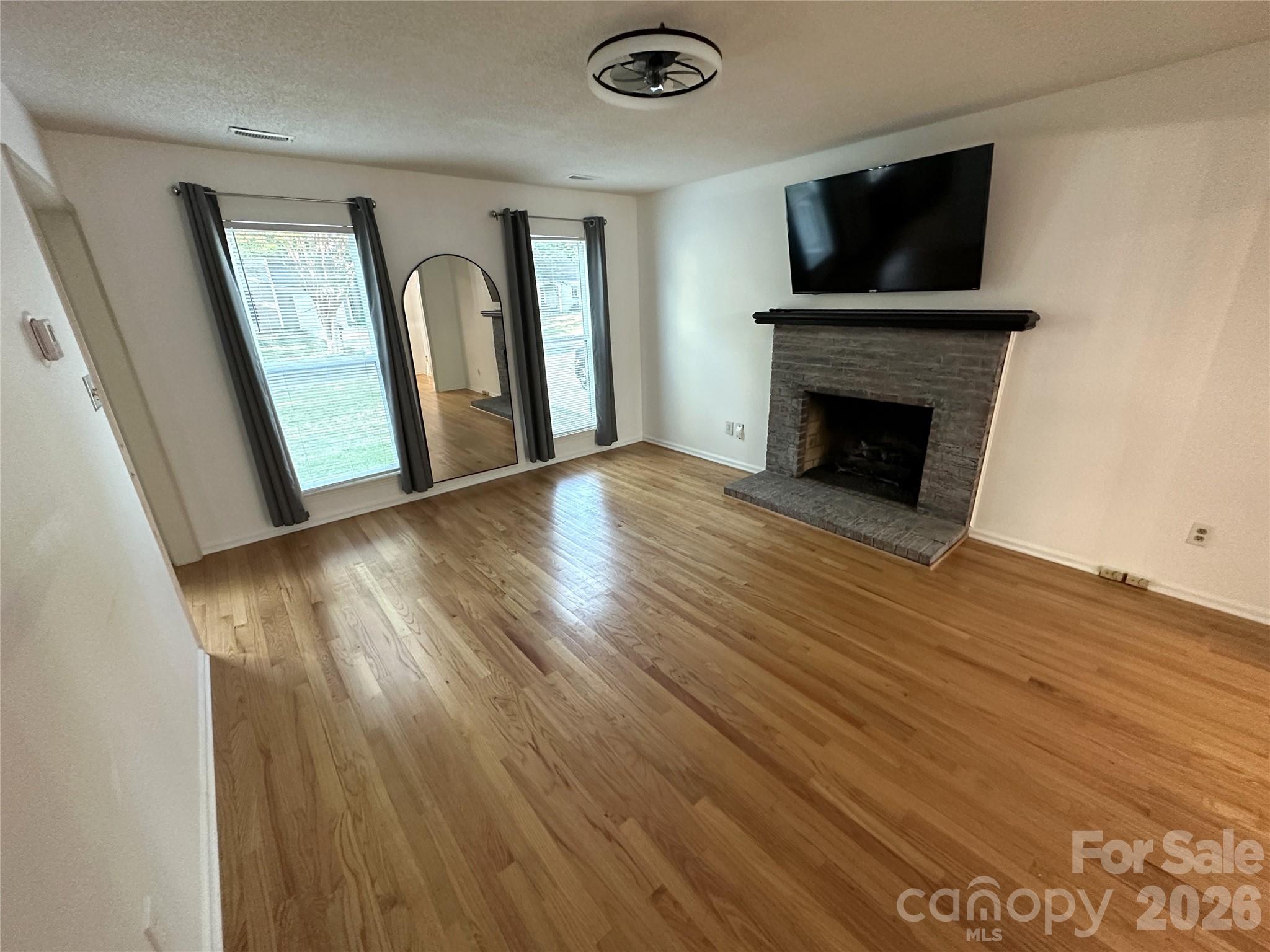 2501 Olde Whitehall Road