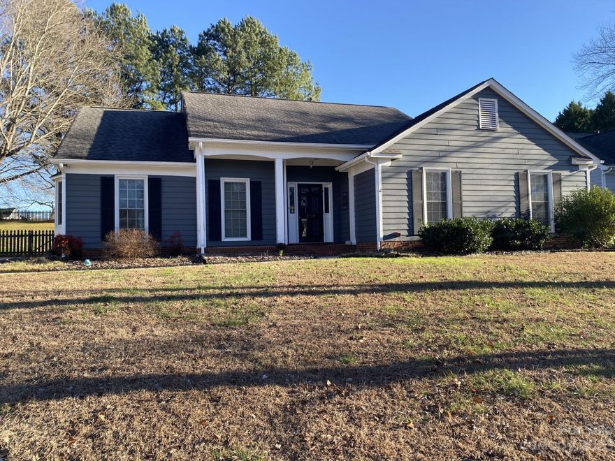 Wonderful home in highly desirable Matthews community. This home is on a cul-da-sac with around a half acre of land. Very well maintained house and land. Great neighborhood with community tennis courts, playground, and pool.