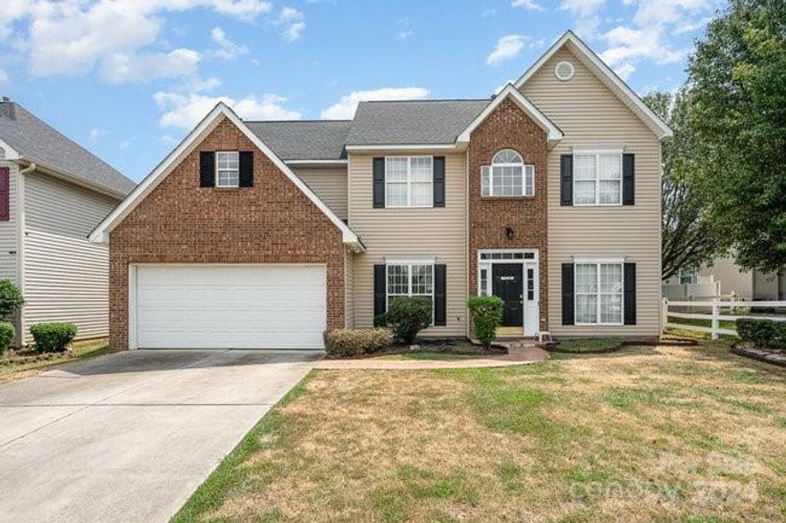 Welcome home! Charming two-story home featuring 3 bedrooms, 2.5 bathrooms, with a new roof replaced in 2020 and updated kitchen including quartz countertops, backsplash, and cabinets. Recently replaced AC, updated half bathroom vanity and light fixture, plus new kitchen appliances. Includes washer/dryer and less than 20 minutes from uptown Charlotte, making it a perfect blend of modern amenities and convenience. Do not miss out on this gem!