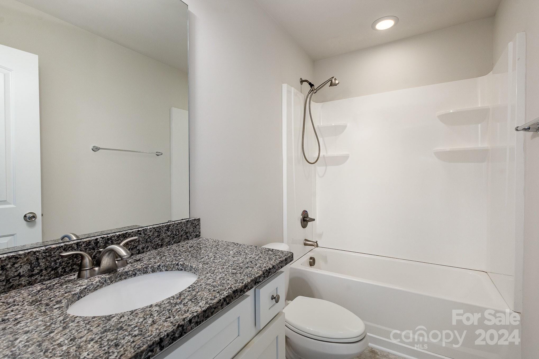 Oakview Commons - Residential