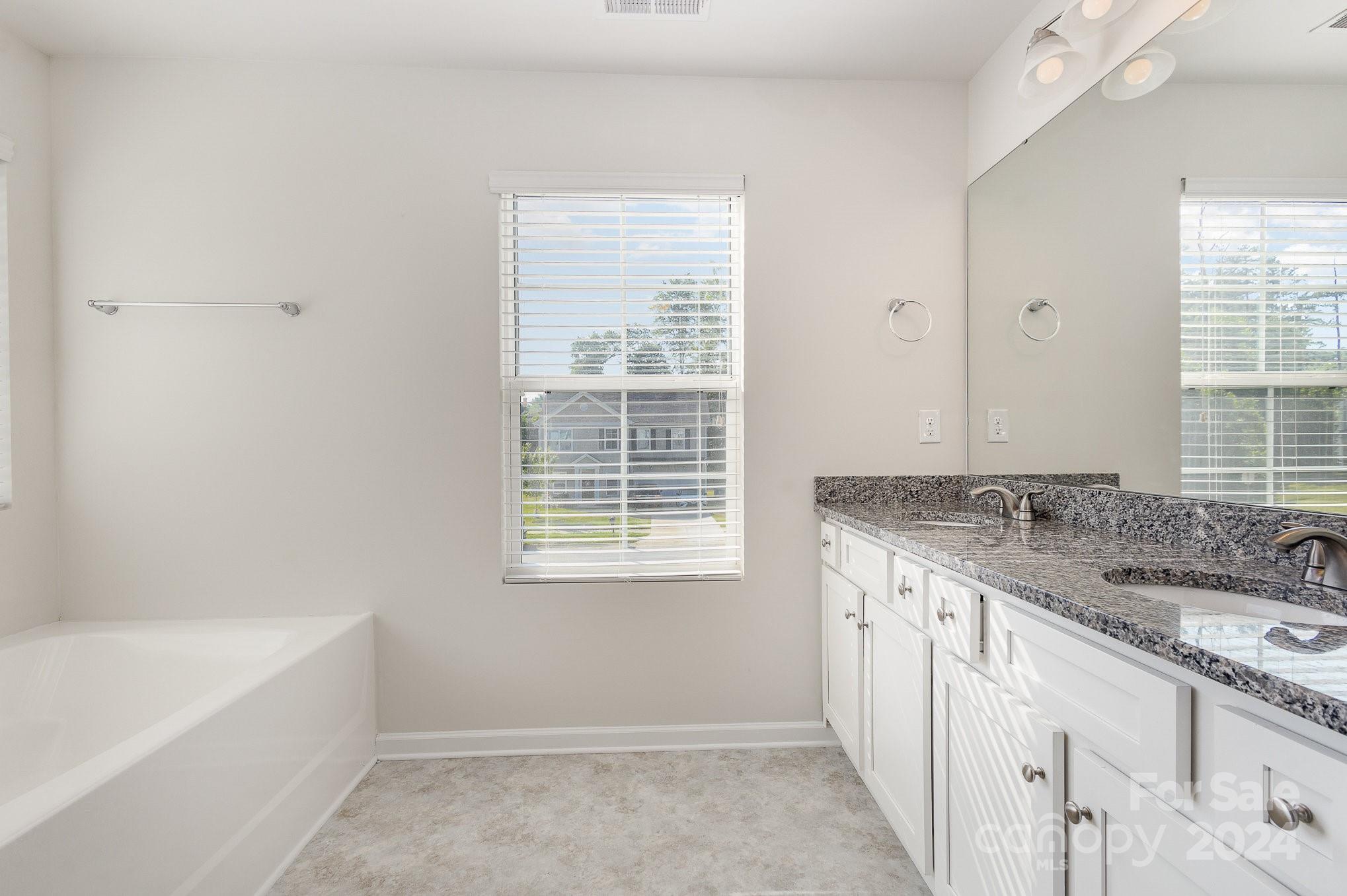 Oakview Commons - Residential