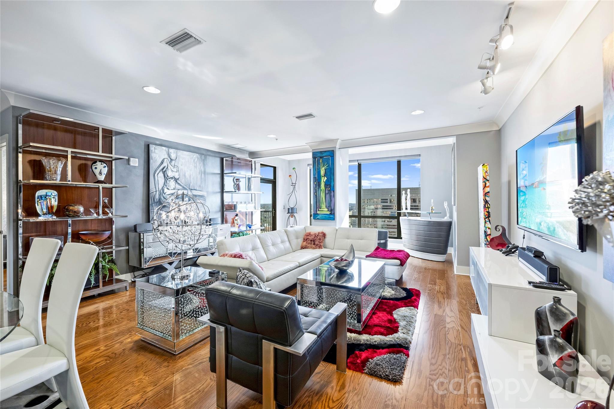 222 S Caldwell Street 1612