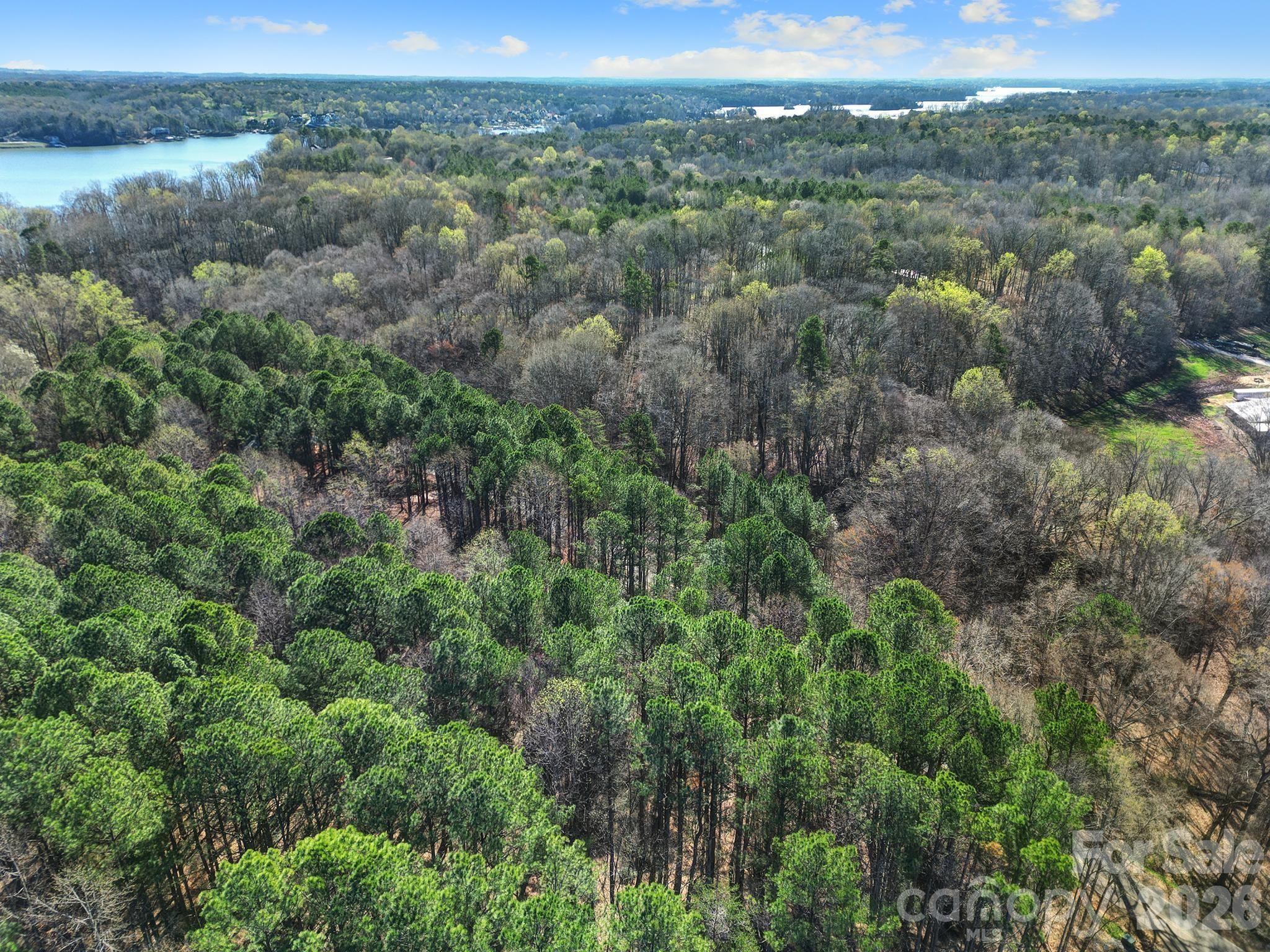 The Summit at Lake Norman - Land