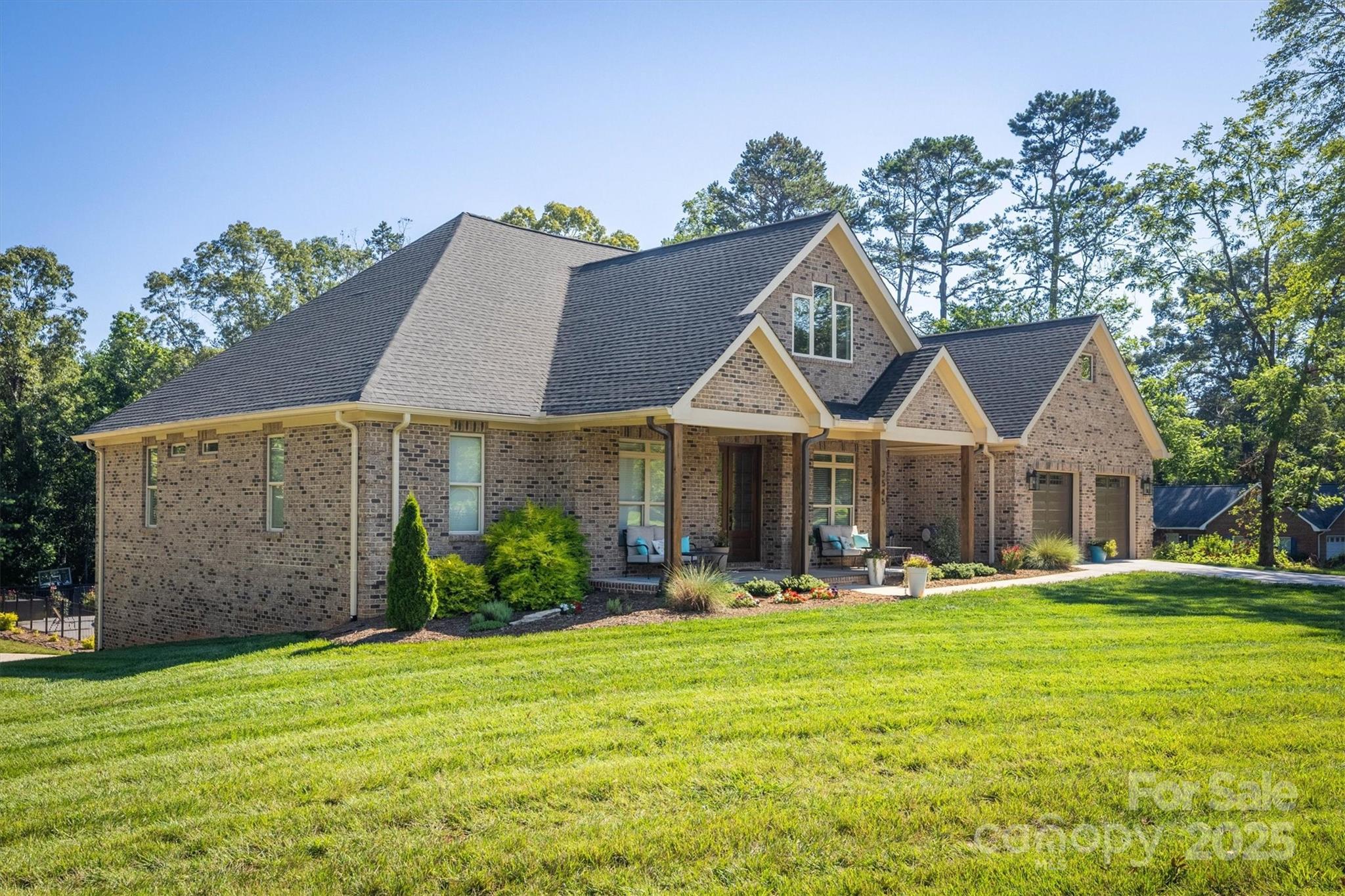 2545 10th Street Court NE