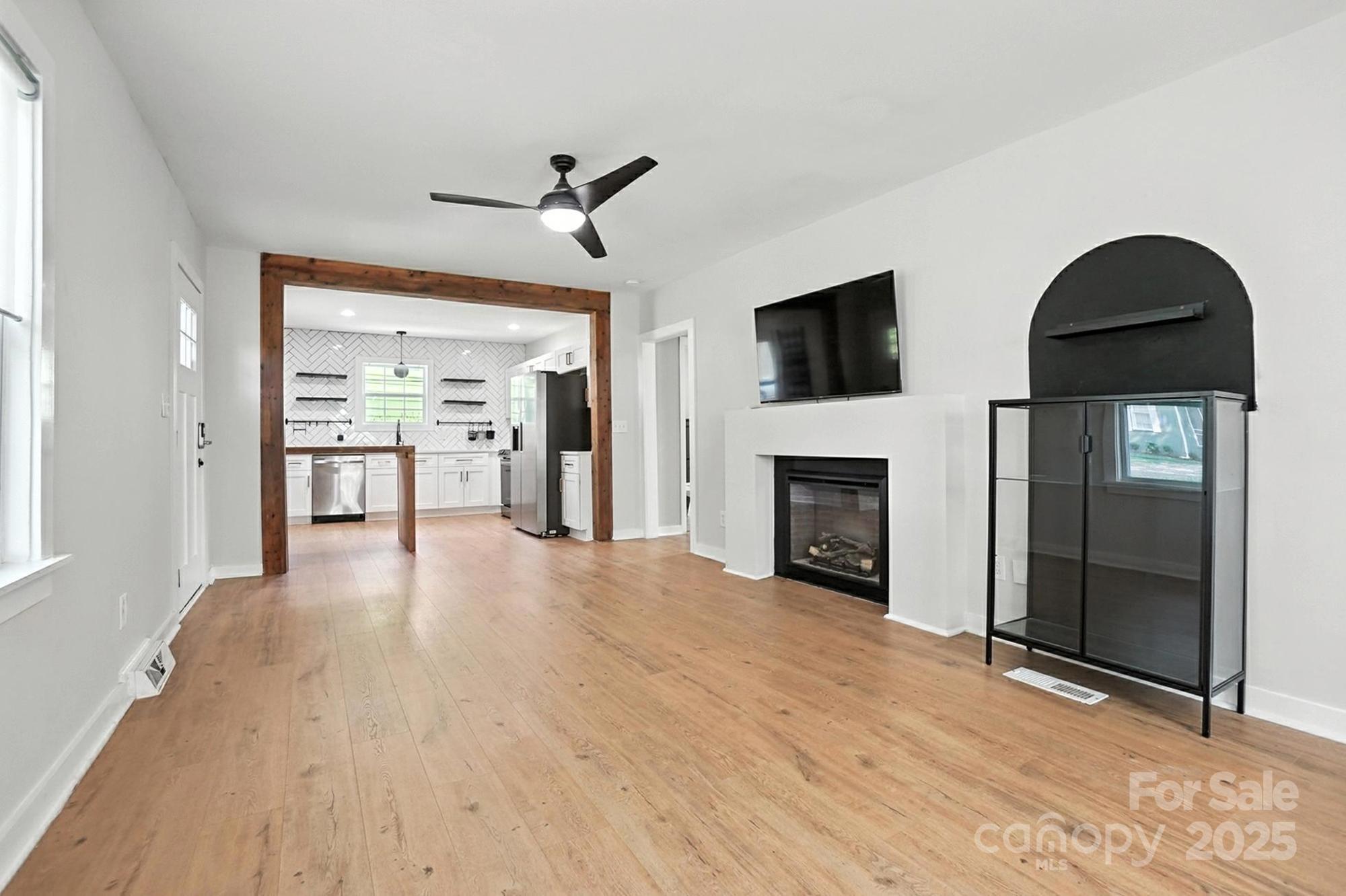2437 Remount Road