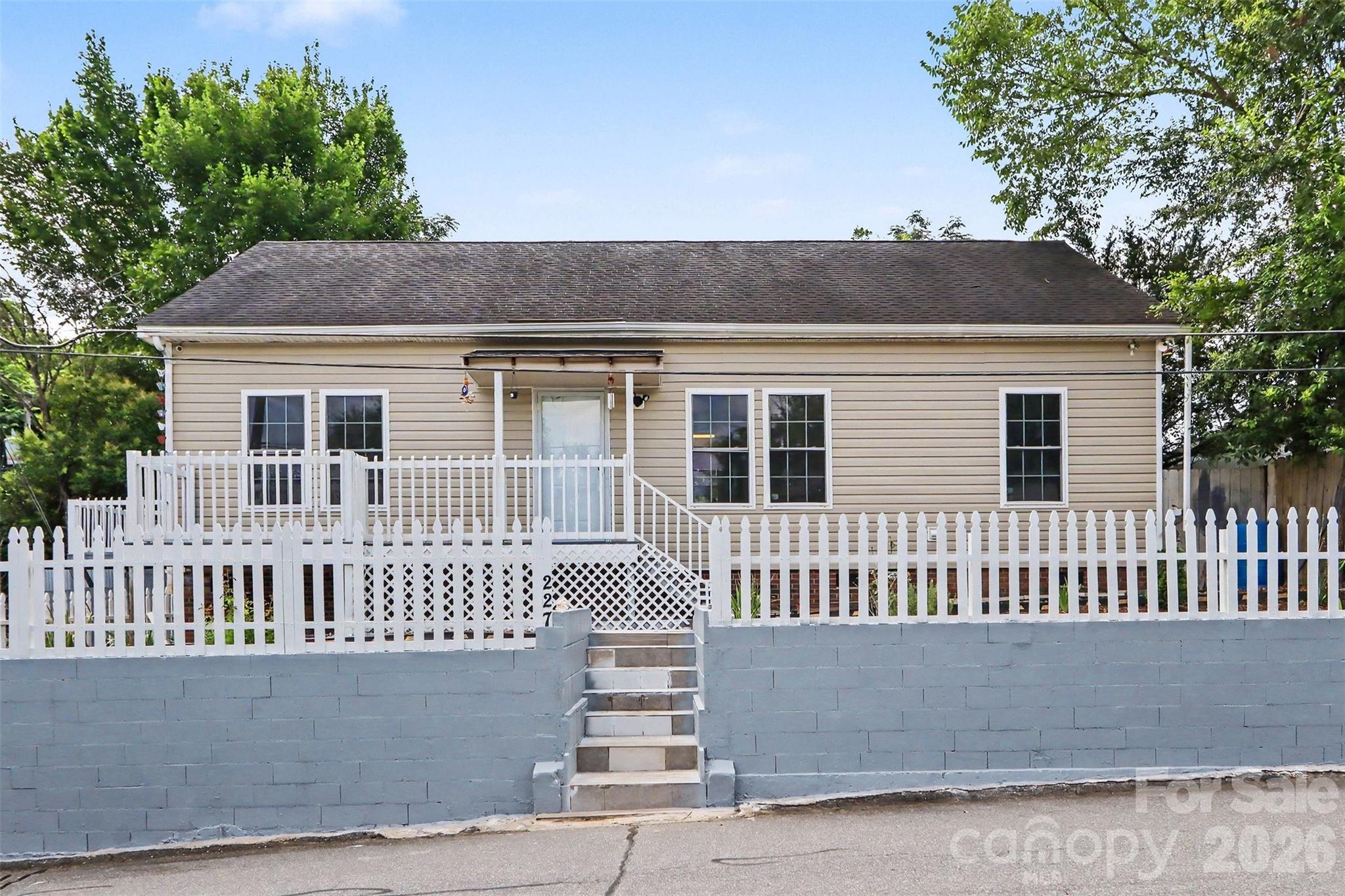 227 Hilltop Avenue SW