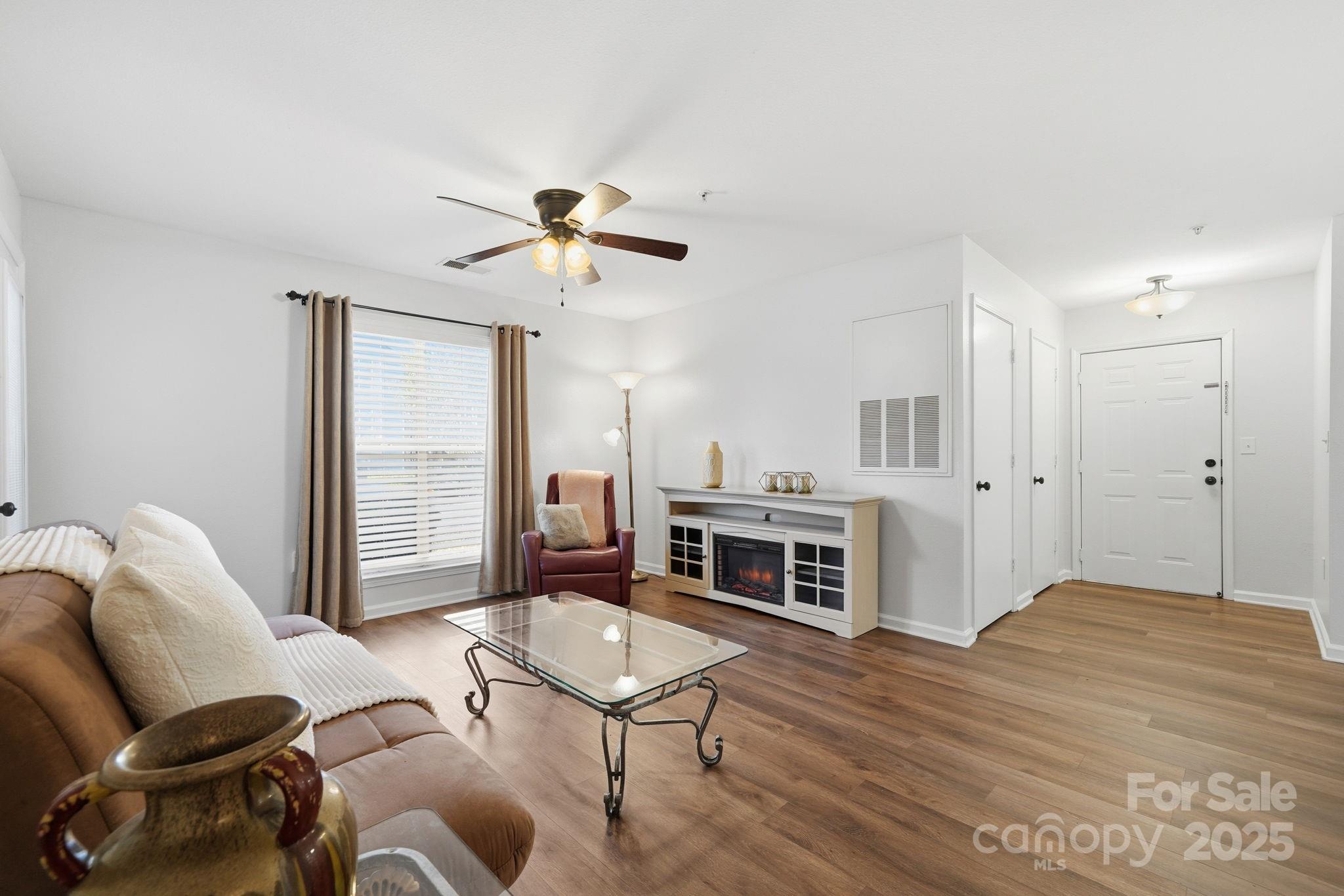 37 Hamiltons Harbor Drive