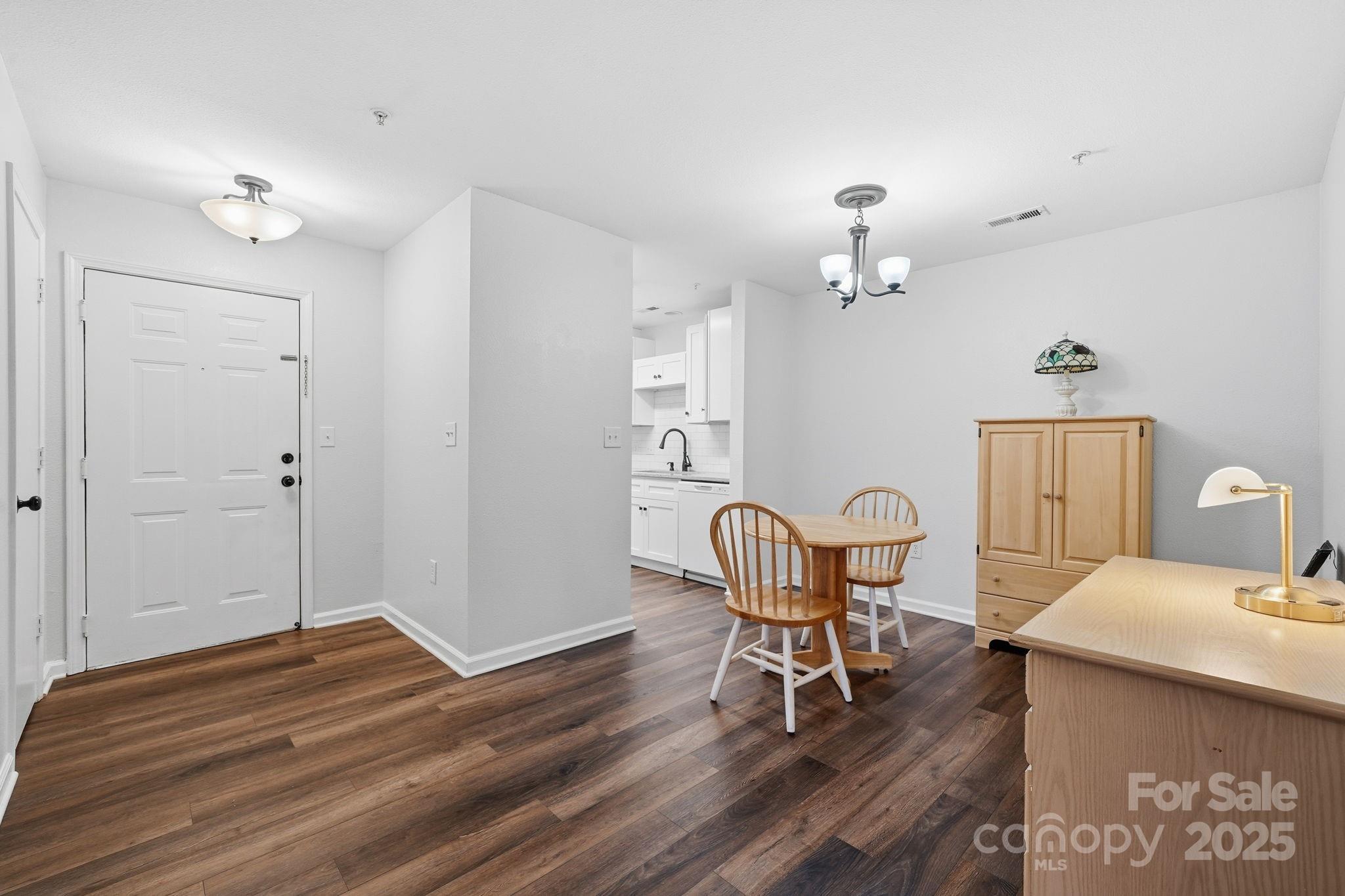 37 Hamiltons Harbor Drive