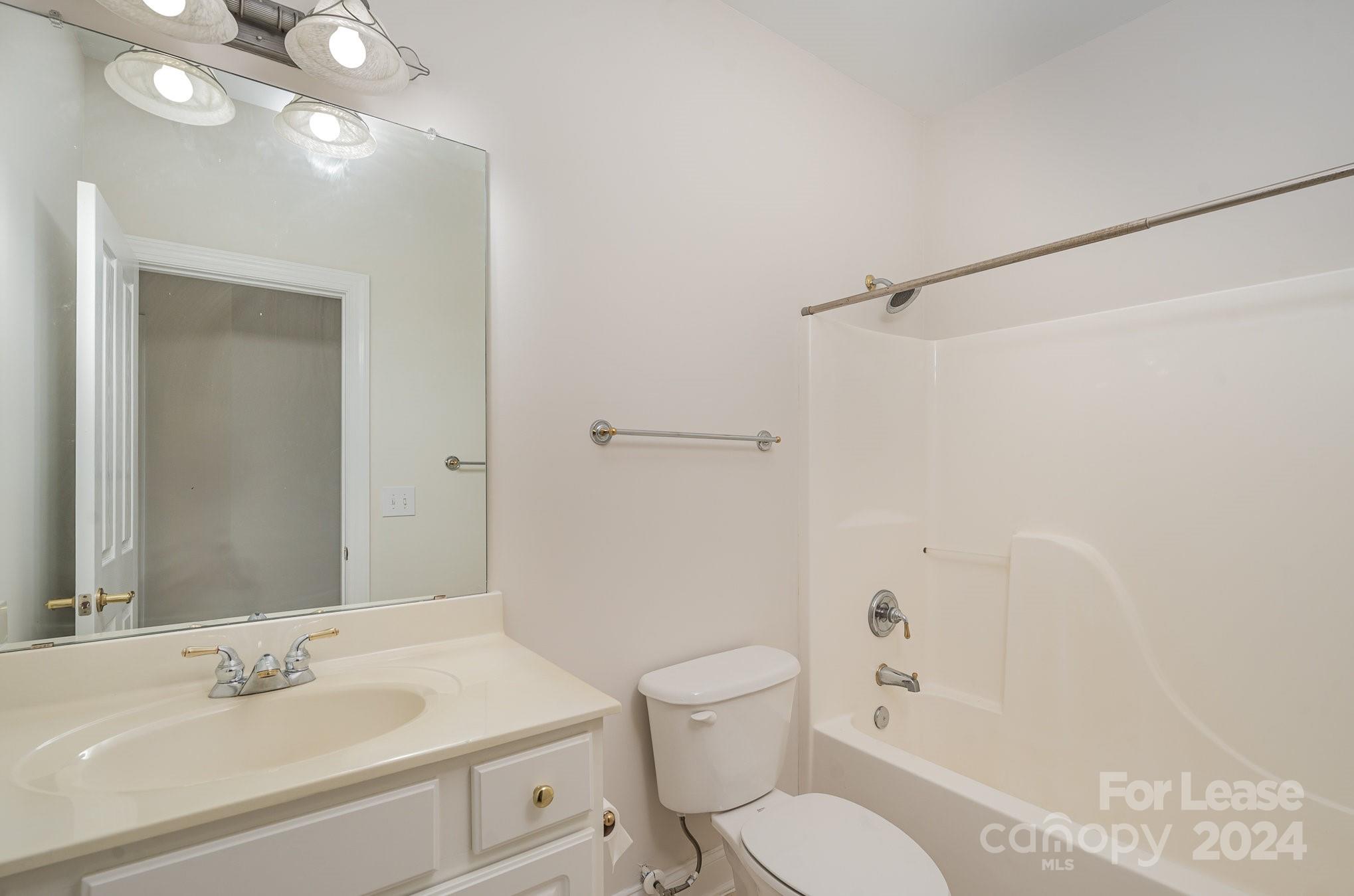 Macaulay - Residential Lease