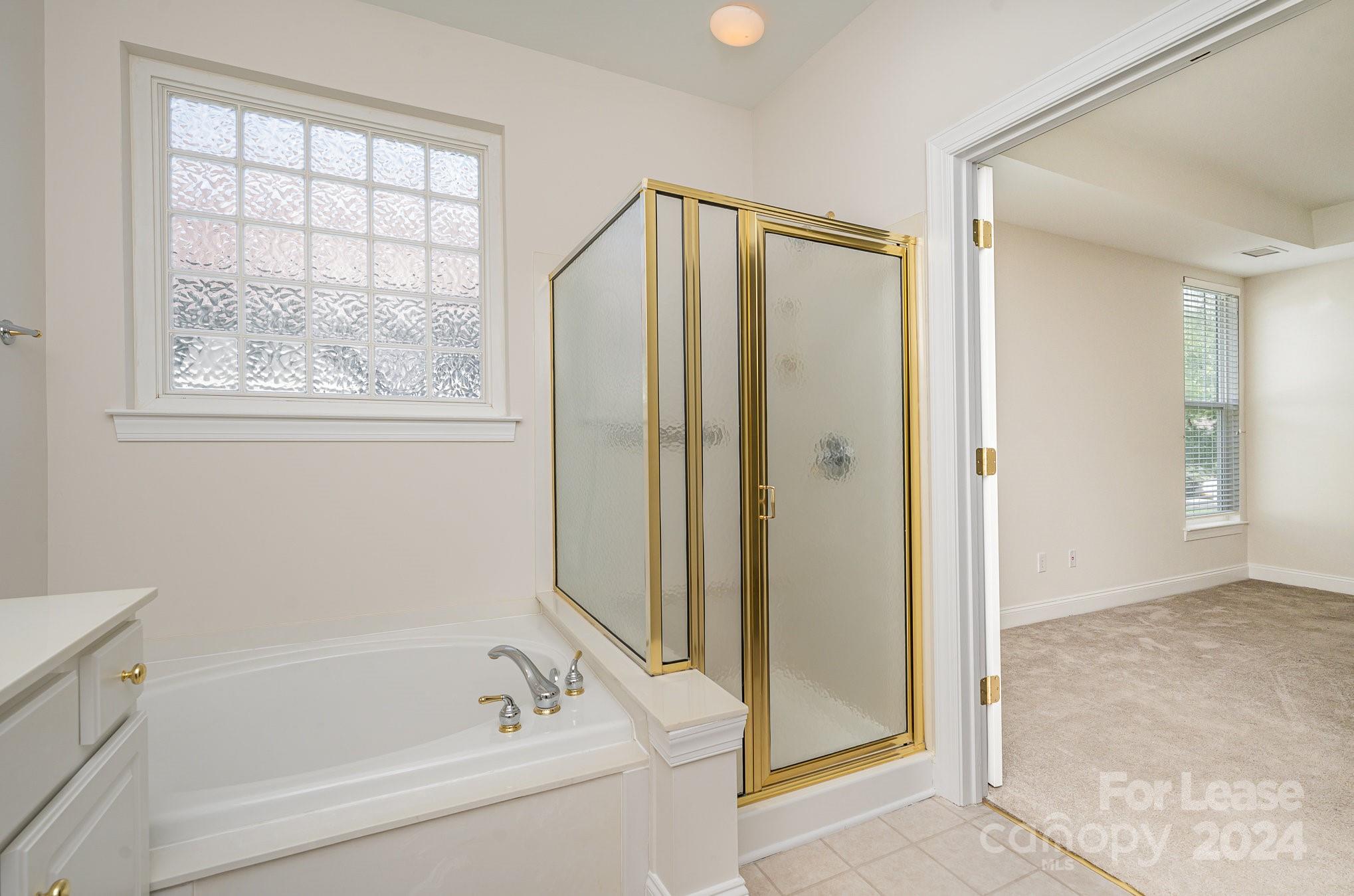Macaulay - Residential Lease
