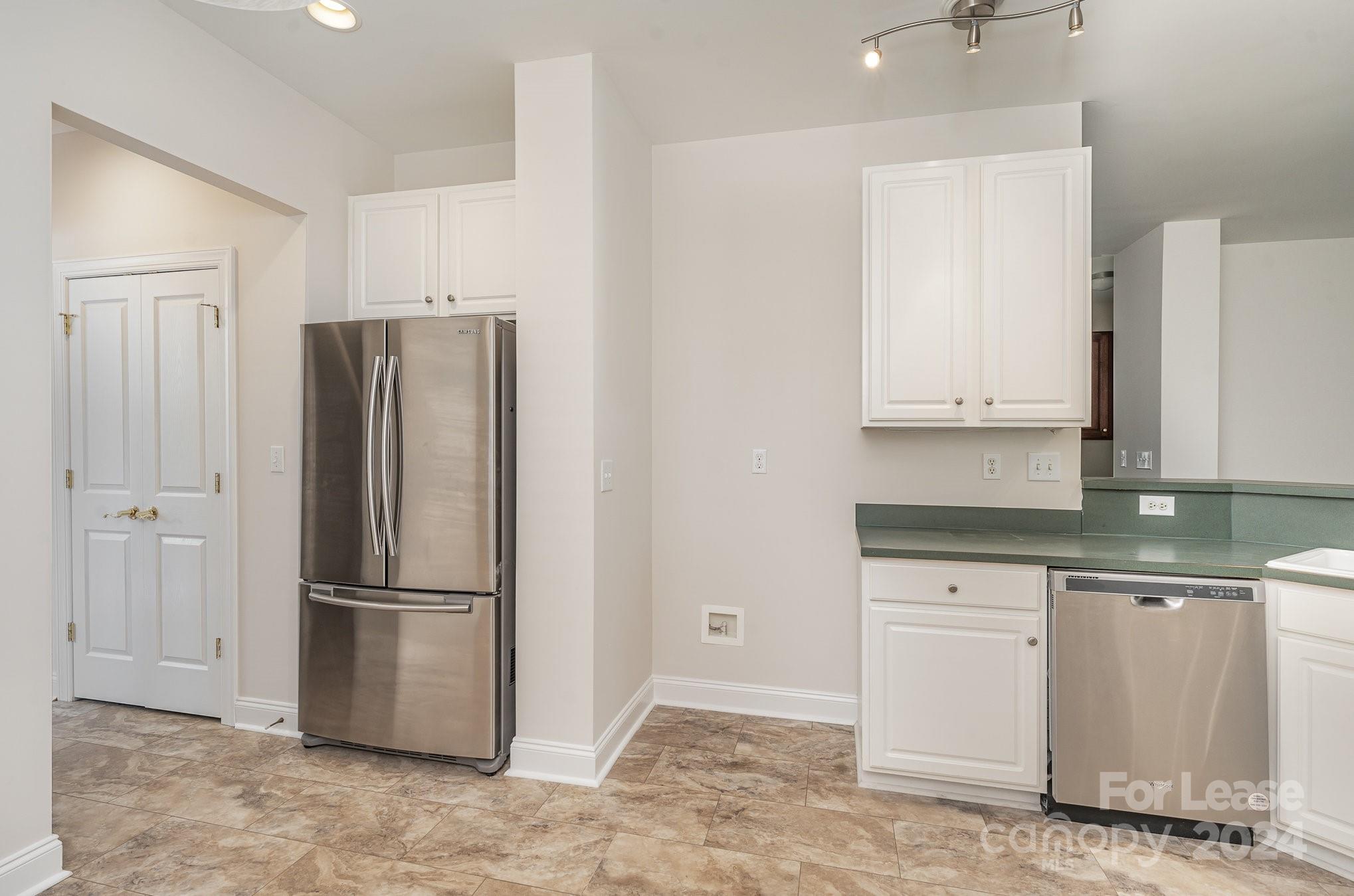 Macaulay - Residential Lease