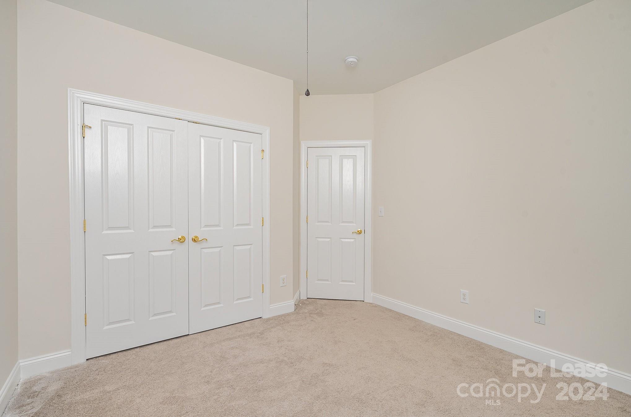 Macaulay - Residential Lease