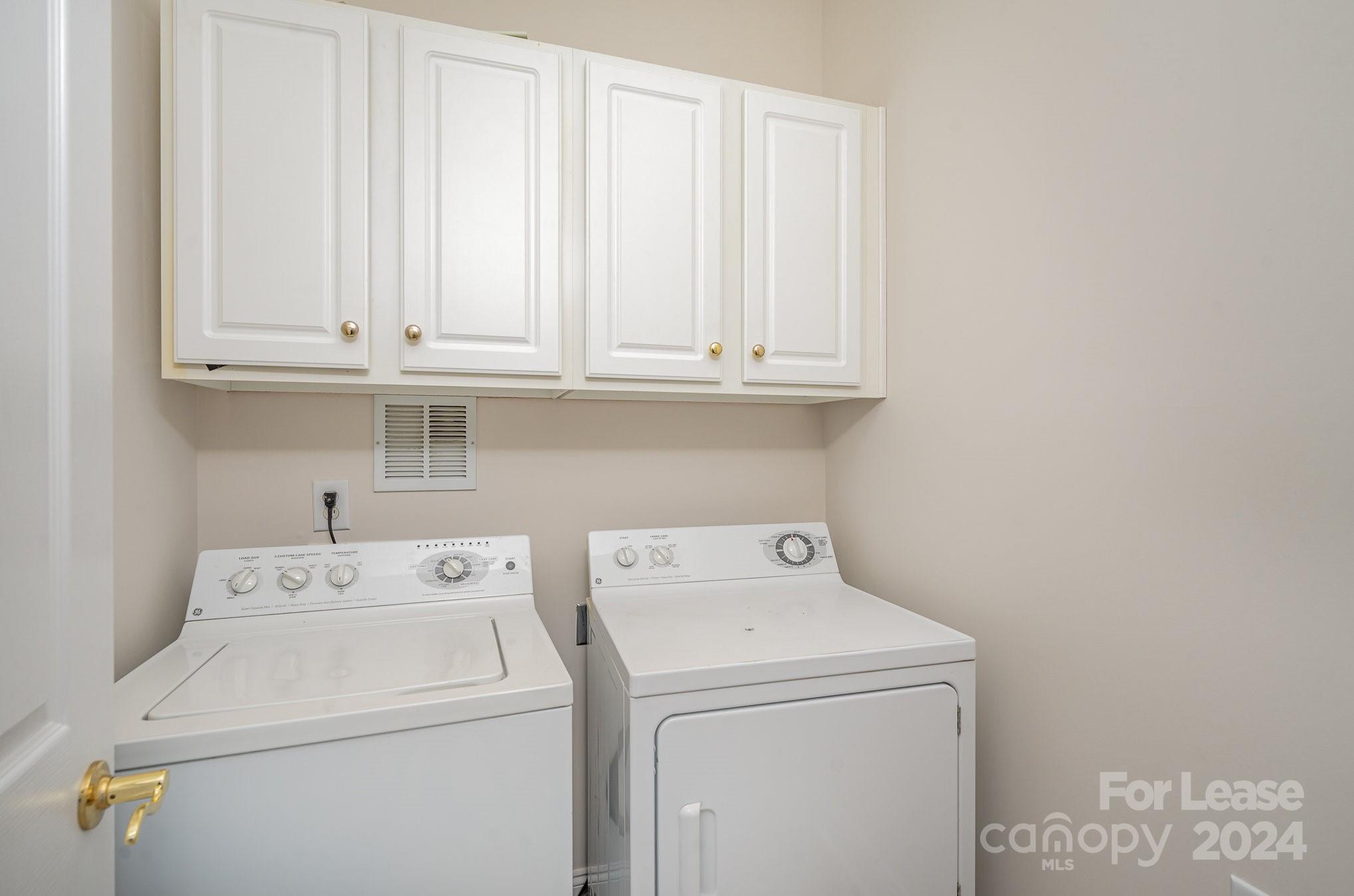 Macaulay - Residential Lease