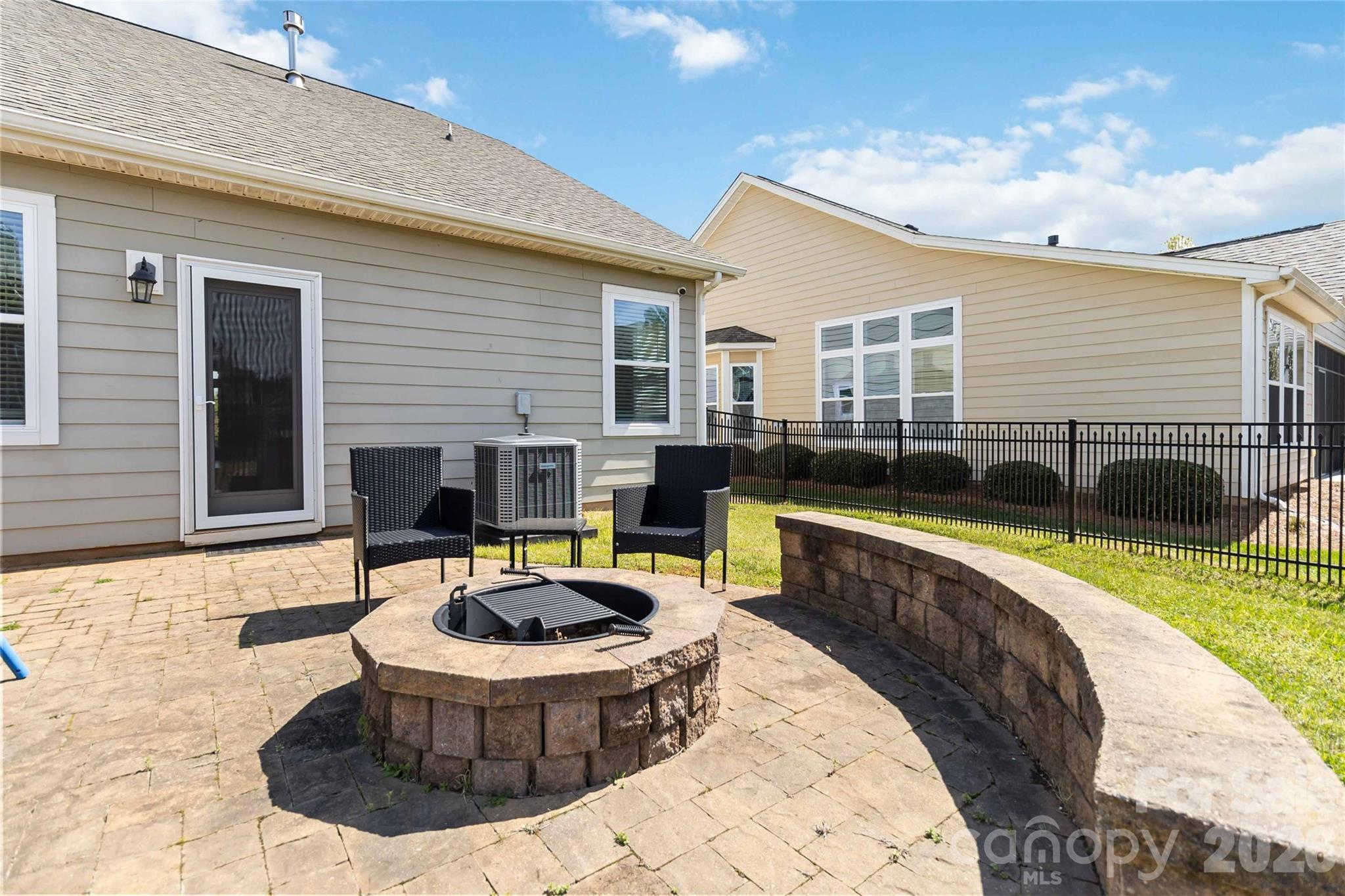 The Vineyards on Lake Wylie - Residential