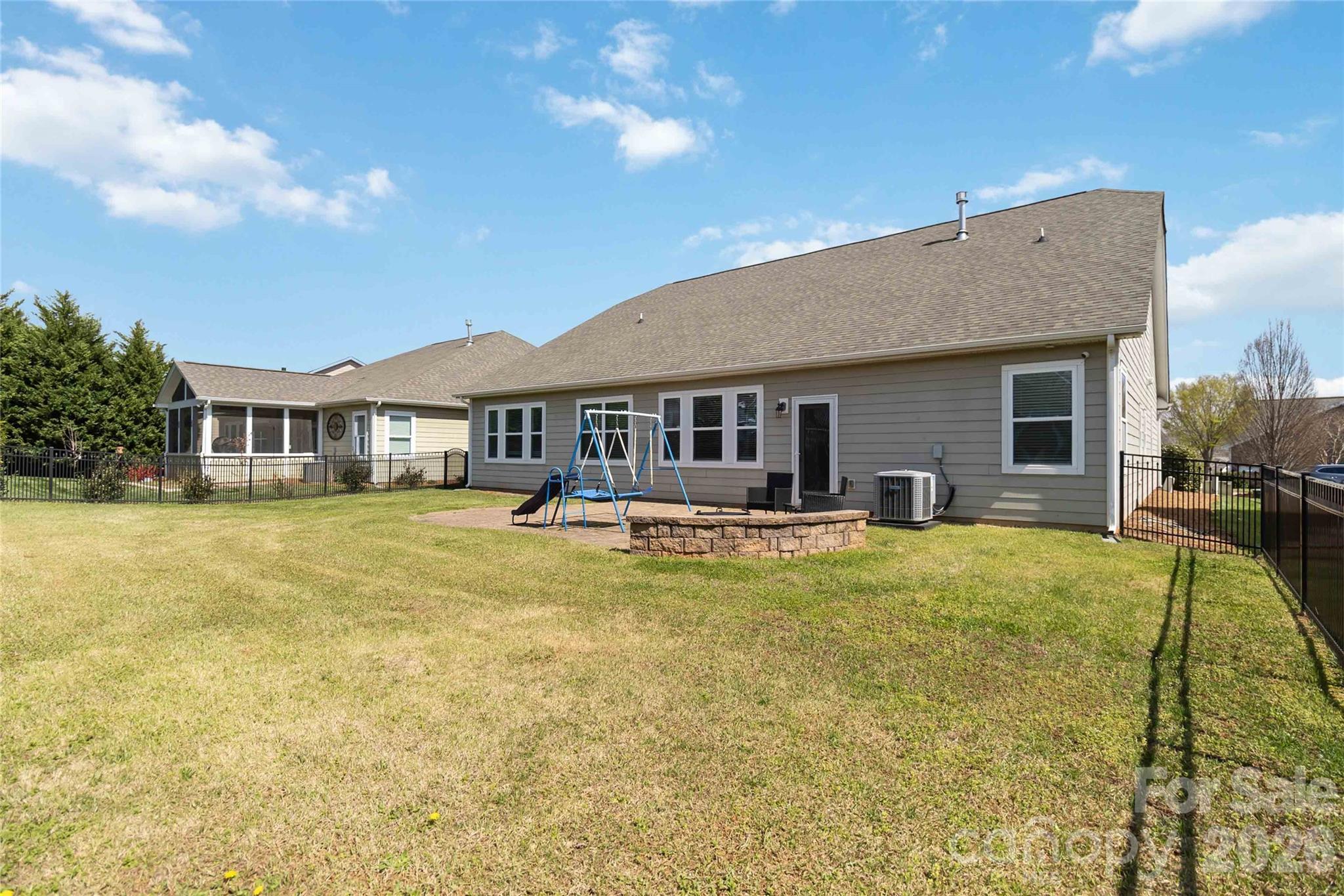 The Vineyards on Lake Wylie - Residential
