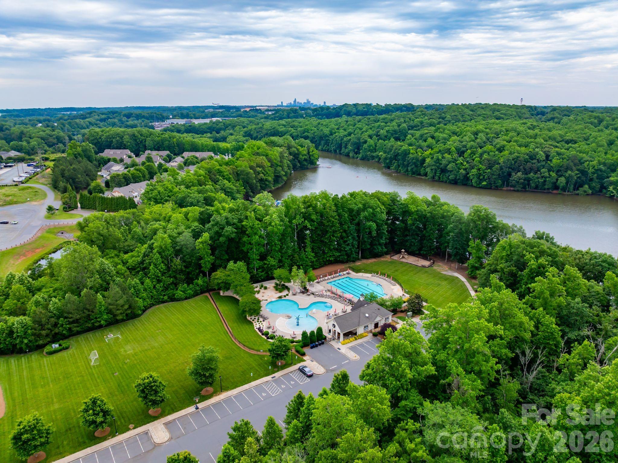 The Vineyards on Lake Wylie - Residential