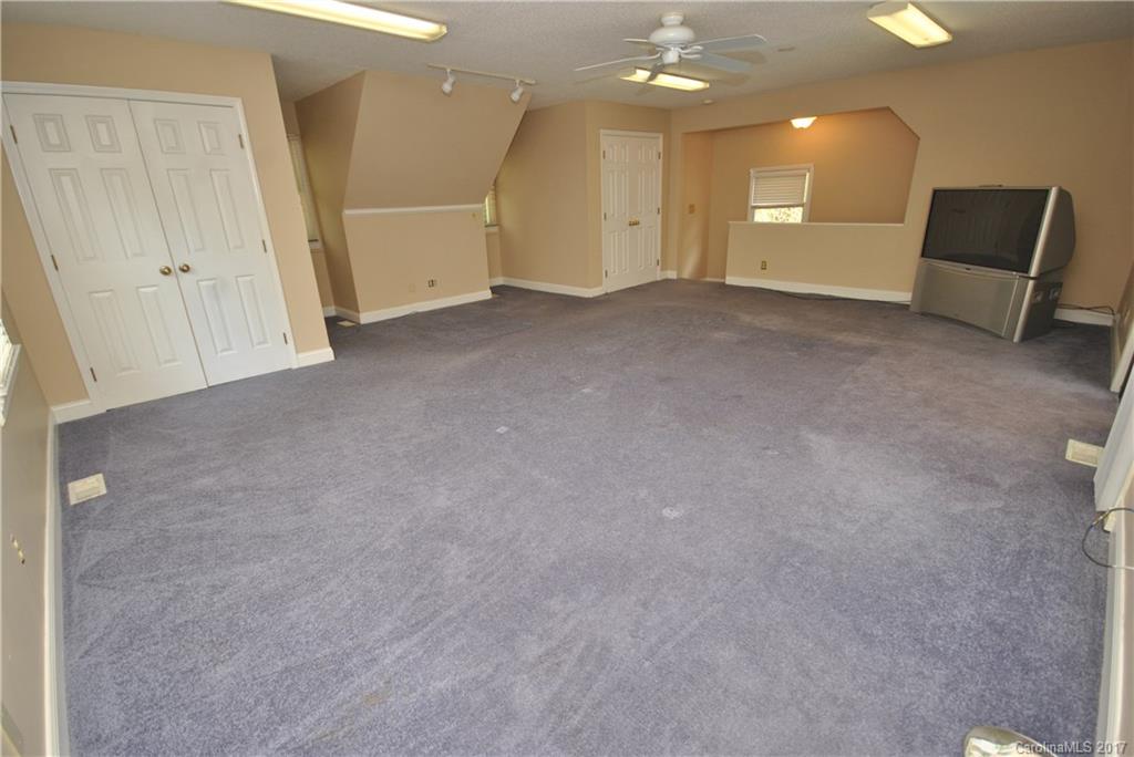 Country Woods - Residential