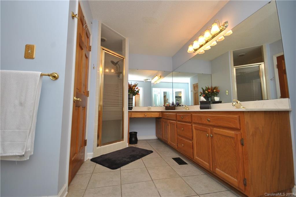 Country Woods - Residential