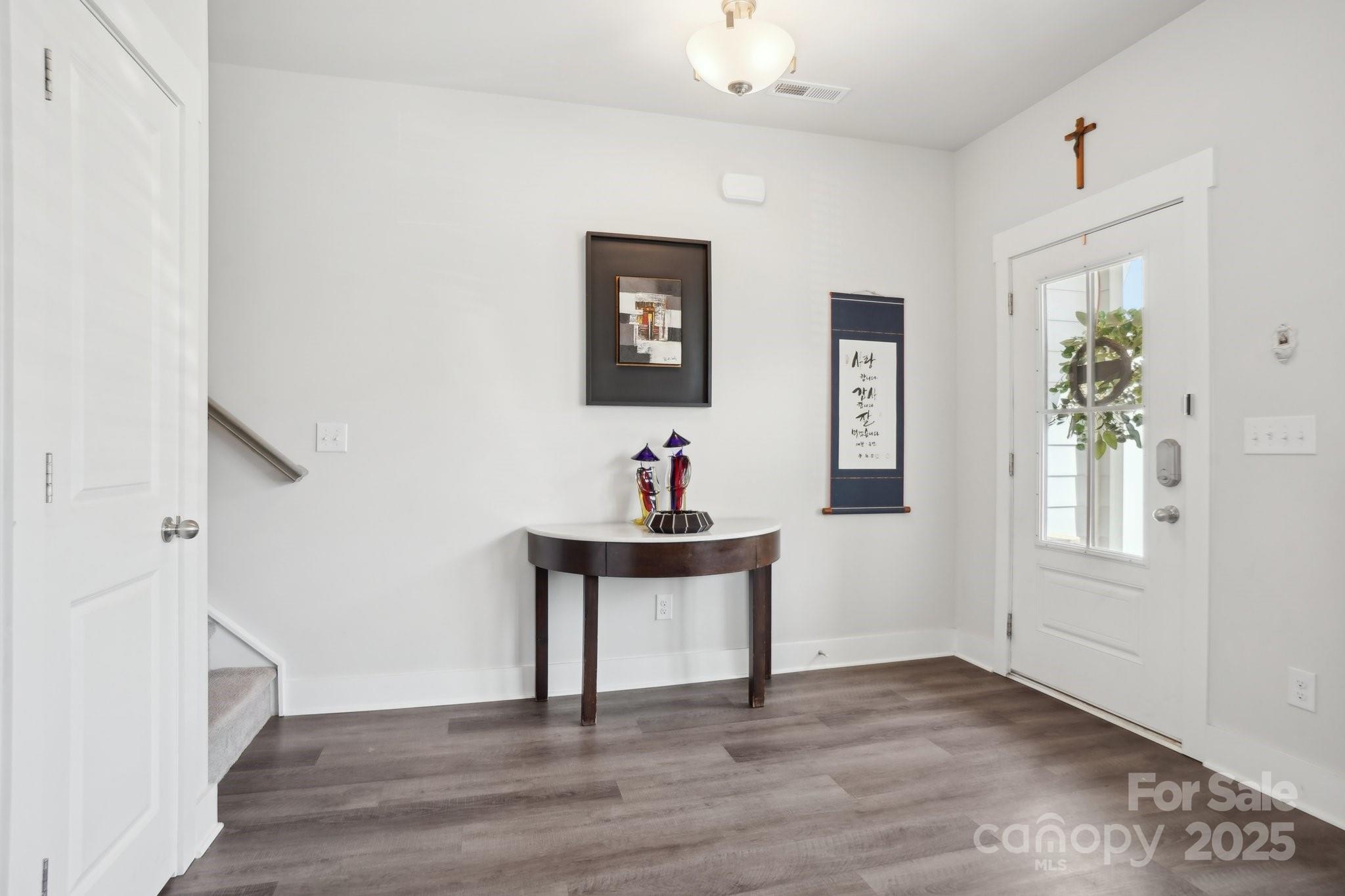 562 Amalfi Drive
