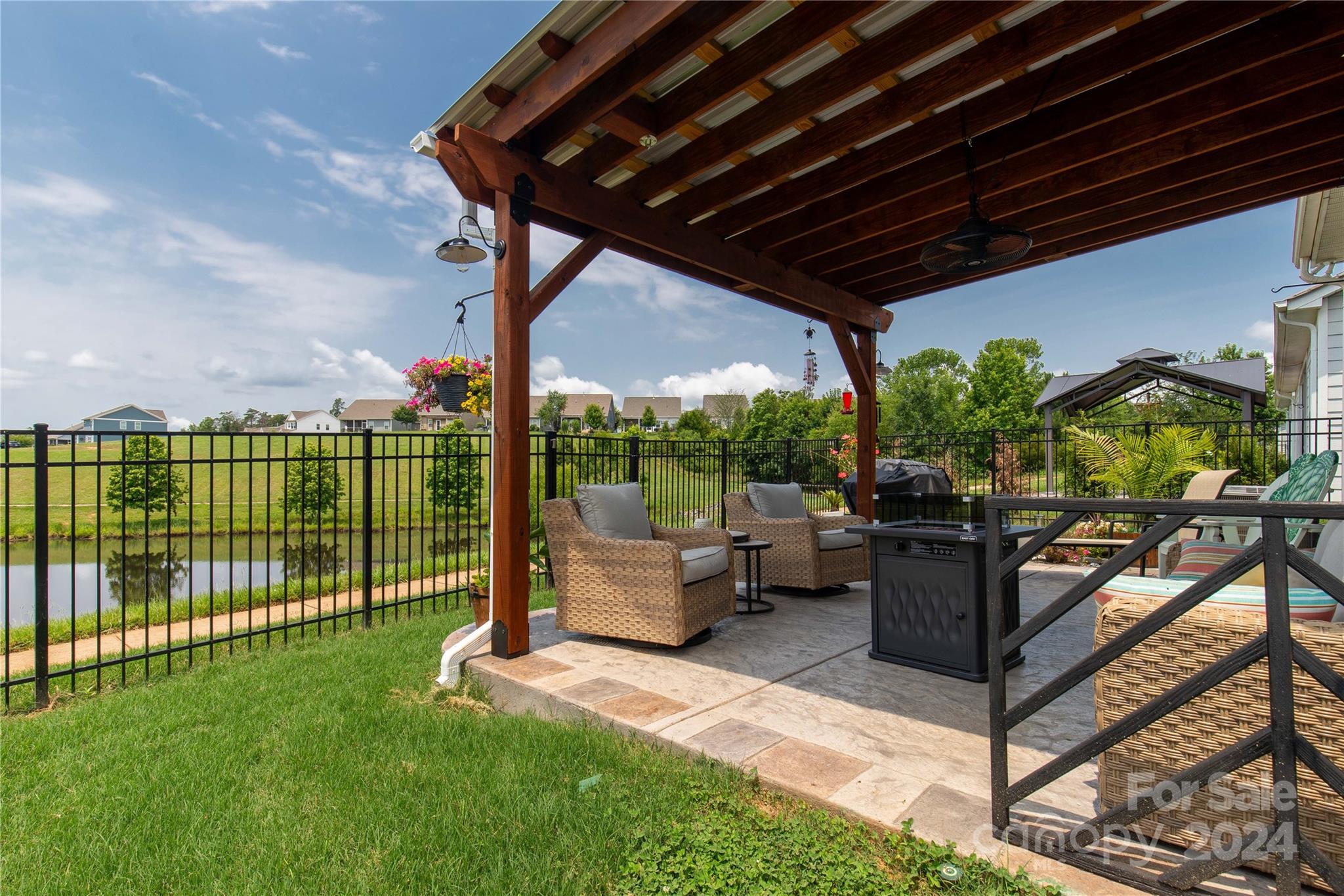 Edgewater - Residential