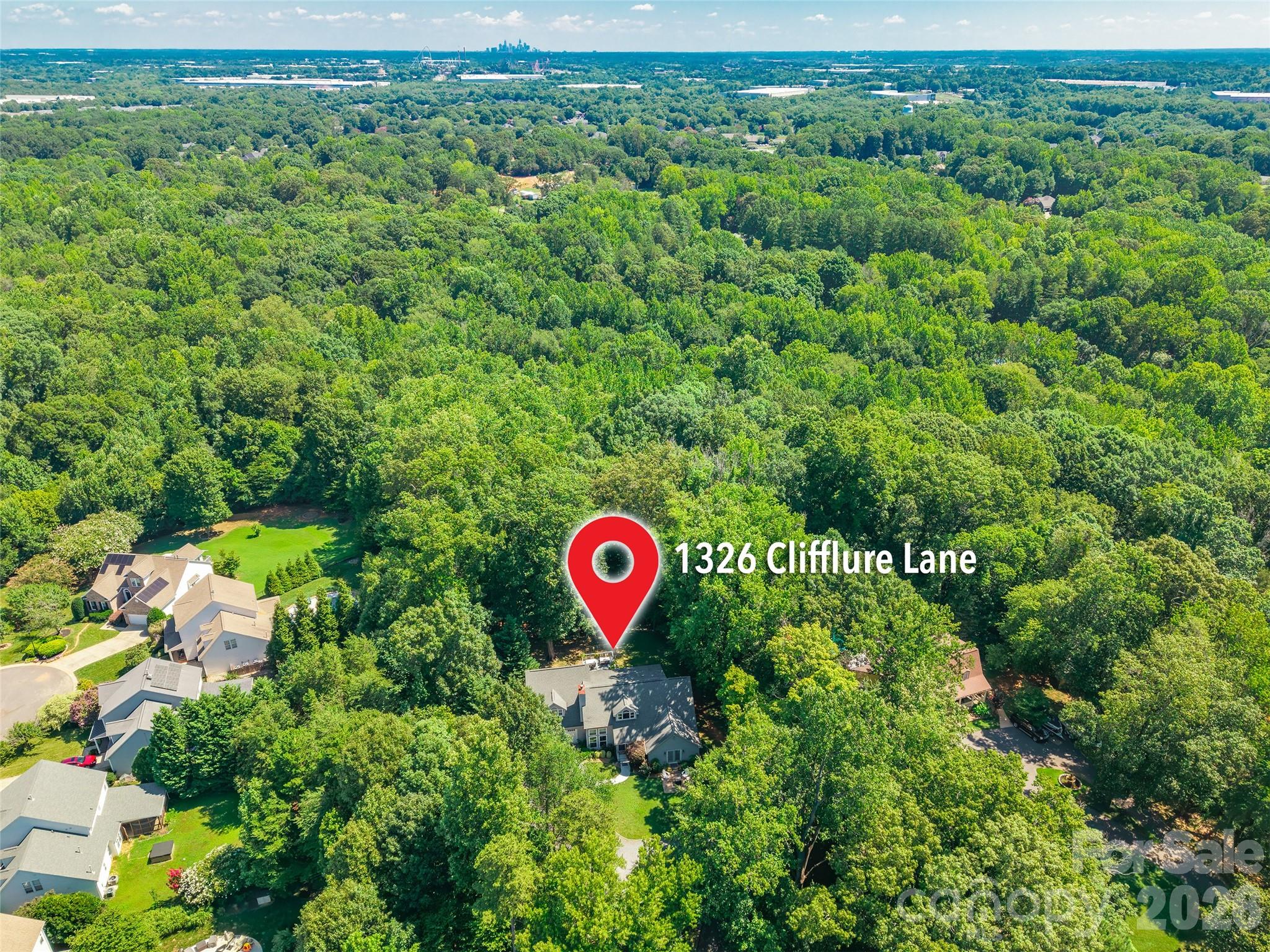 1326 Clifflure Lane