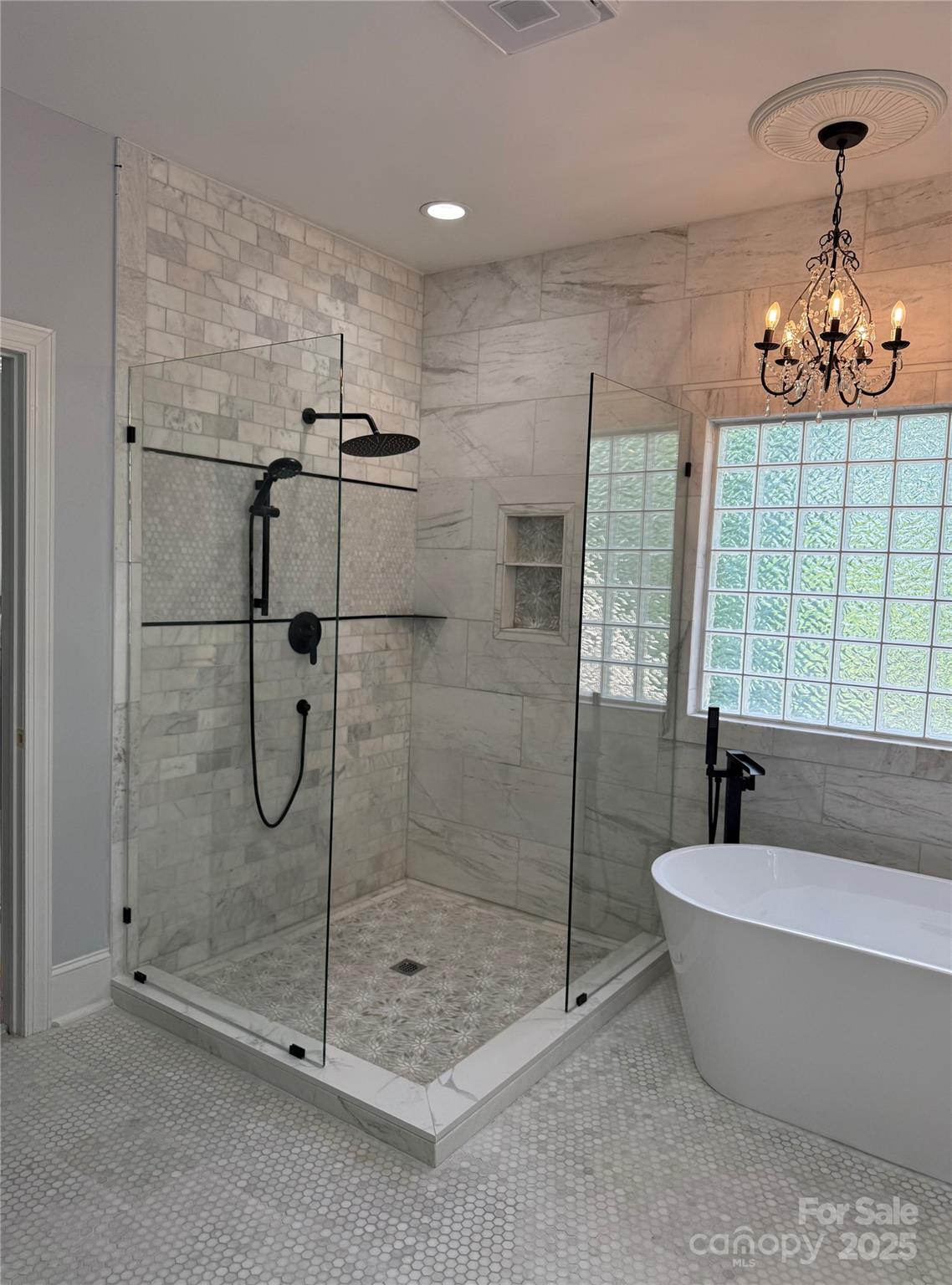 Diane Shores - Residential