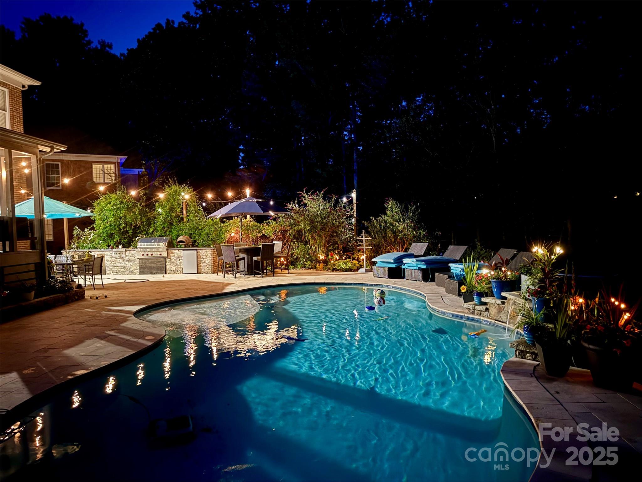 Diane Shores - Residential