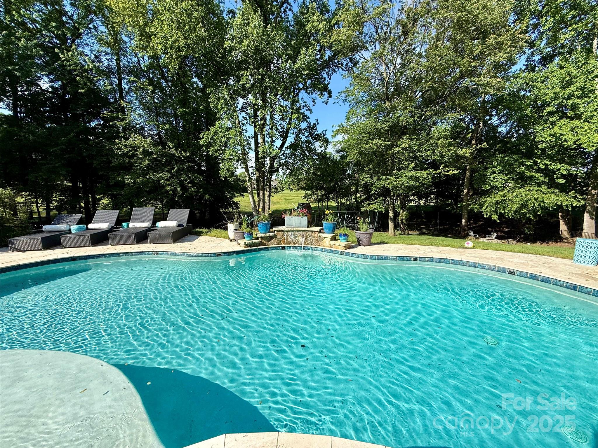 Diane Shores - Residential