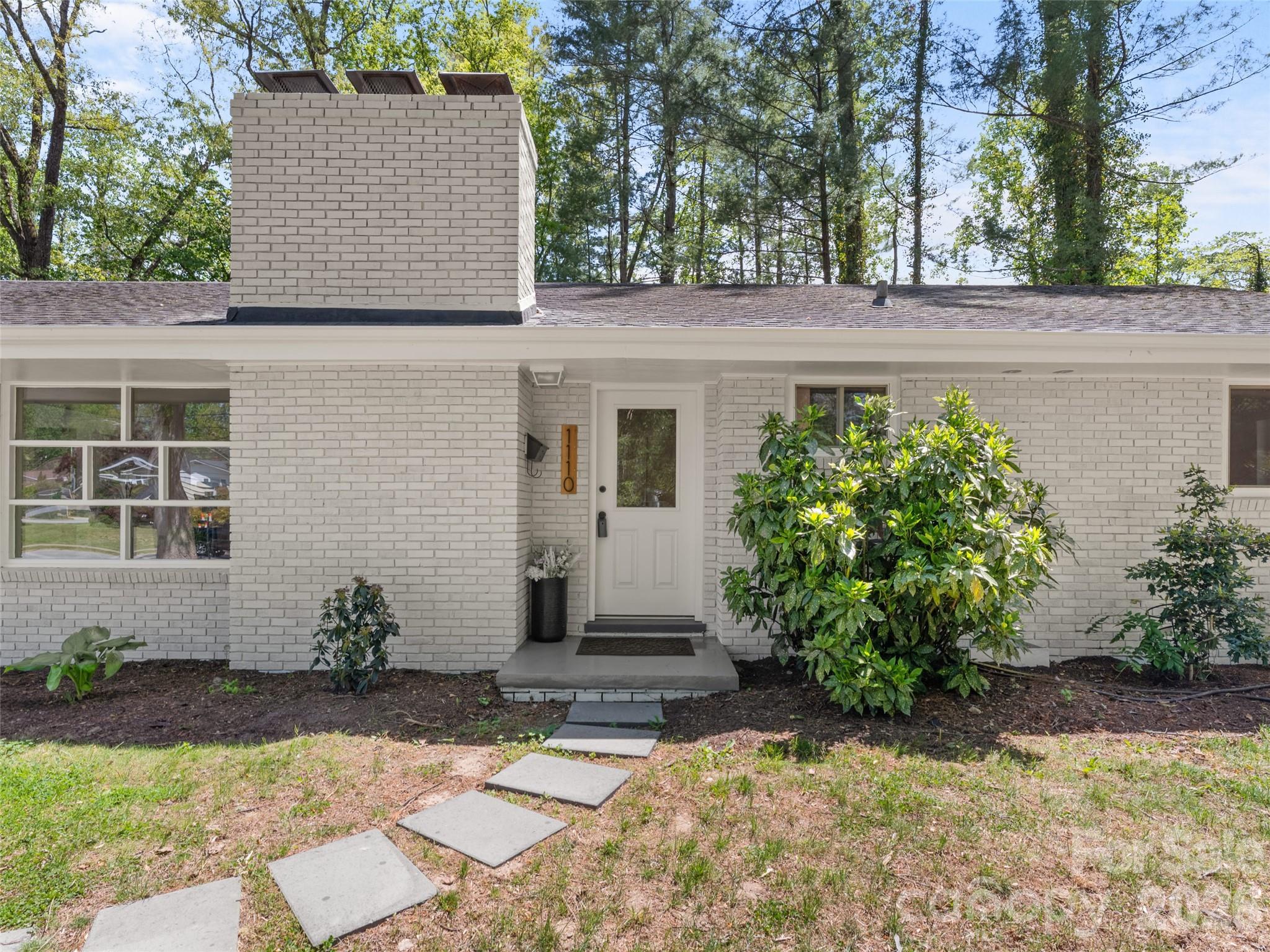 1110 3rd Avenue W multiple