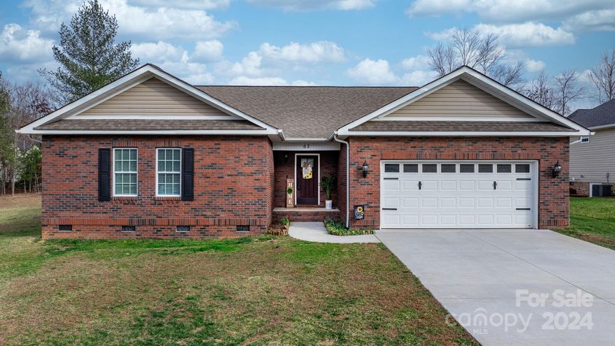 The perfect blend of easy maintenance, established neighborhood yet still feeling New!  This is the one level ranch, in the desirable Wittenburg Springs neighborhood that you've been waiting for. Entry leads right into the living room which is open to dining area with vaulted ceilings and Bamboo flooring.  Off the living room is an extra bonus room that can be used as office or play area or as a sunroom as this area gets a lot of afternoon light.  This layout has the feeling of openness yet still has distinguished areas.   You will love cooking dinner in your new kitchen, the finishings almost make you feel like you’re in a cabin.   Also has a split bedroom floor plan with 3 bedrooms and 2 bathrooms. Primary has spacious closet and bathroom.  2 secondary bedrooms share a stylish full bath.  Back deck provides the perfect spot for relaxation or entertainment.  You do not want to miss your opportunity to make this gem your own!