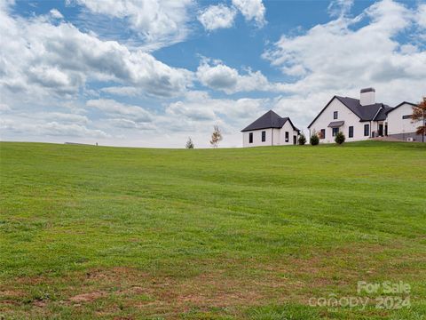 101 Double Knob Road 75 Mills River NC 28759