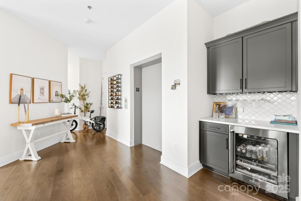 501 E 37th Street E