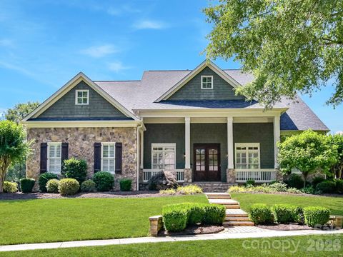 Photo of 7805 Pemswood Street, Charlotte, NC 28277 (MLS # 4383916)