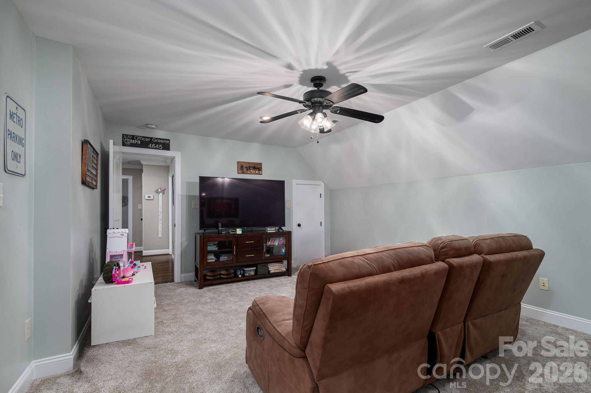 Eagles Walk - Residential