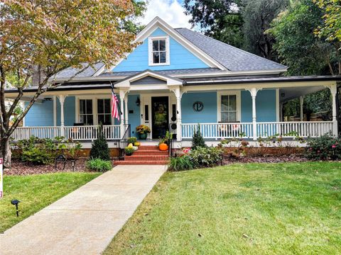Photo of 239 N Mulberry Street, Statesville, NC 28677 (MLS # 4311766)