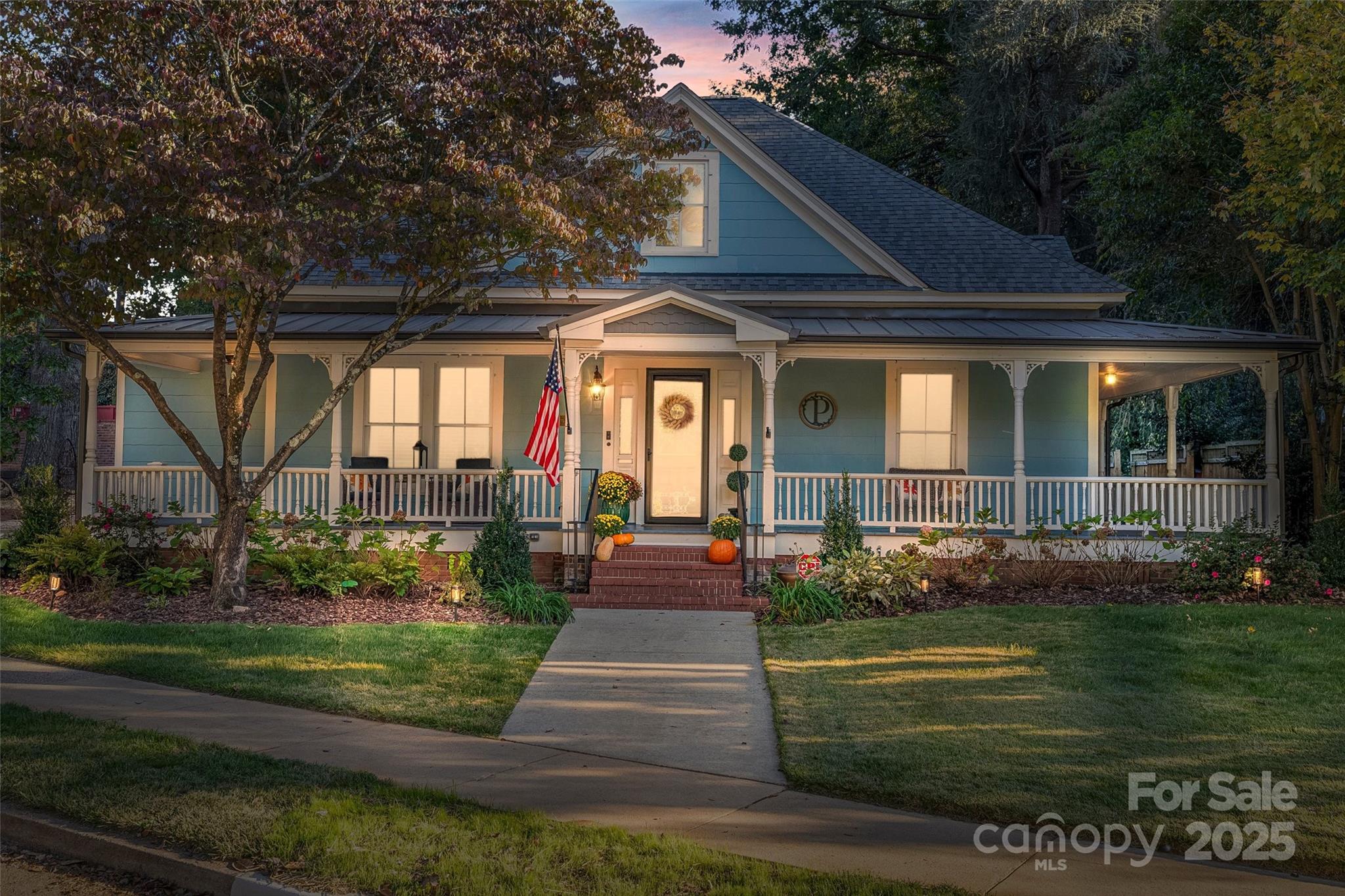 239 N Mulberry Street