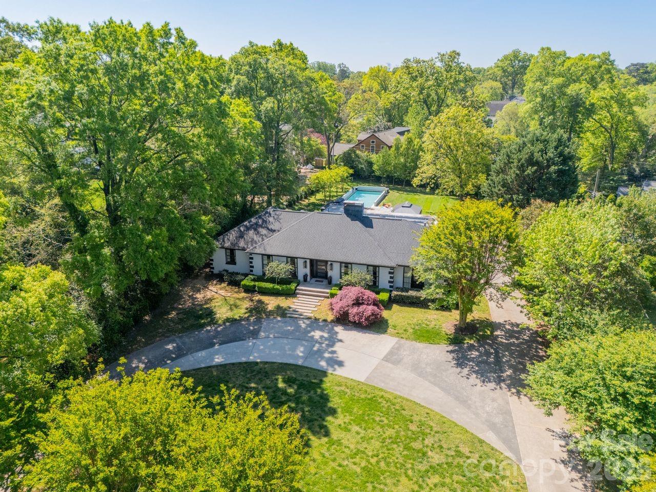 2200 Mecklenburg Avenue