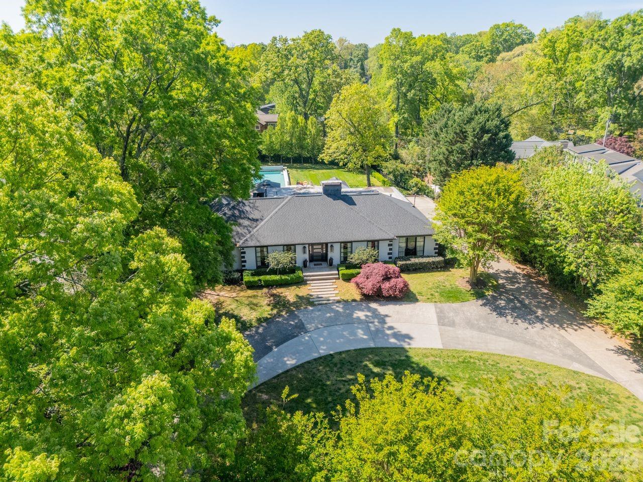 2200 Mecklenburg Avenue