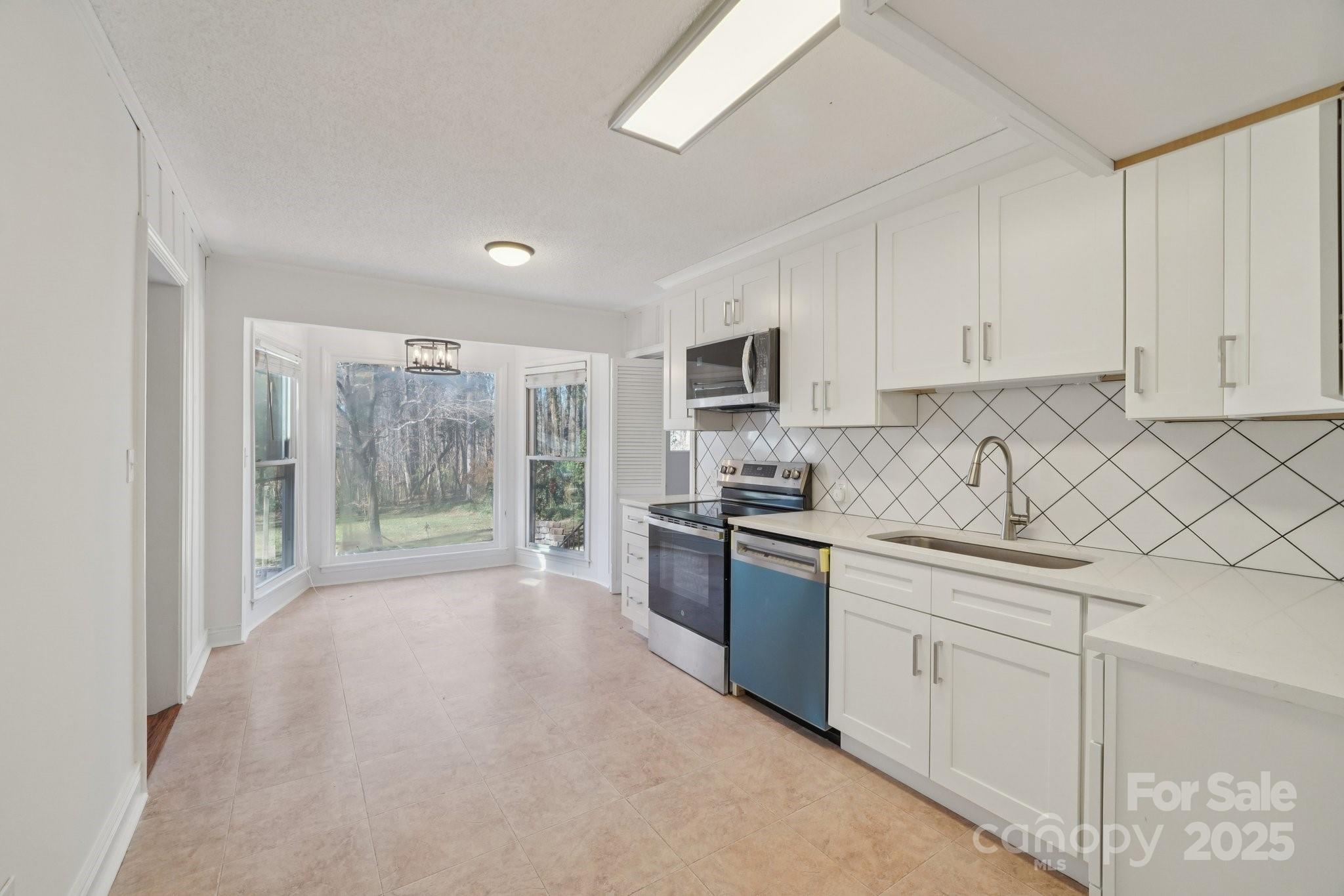 Twin Lakes - Residential