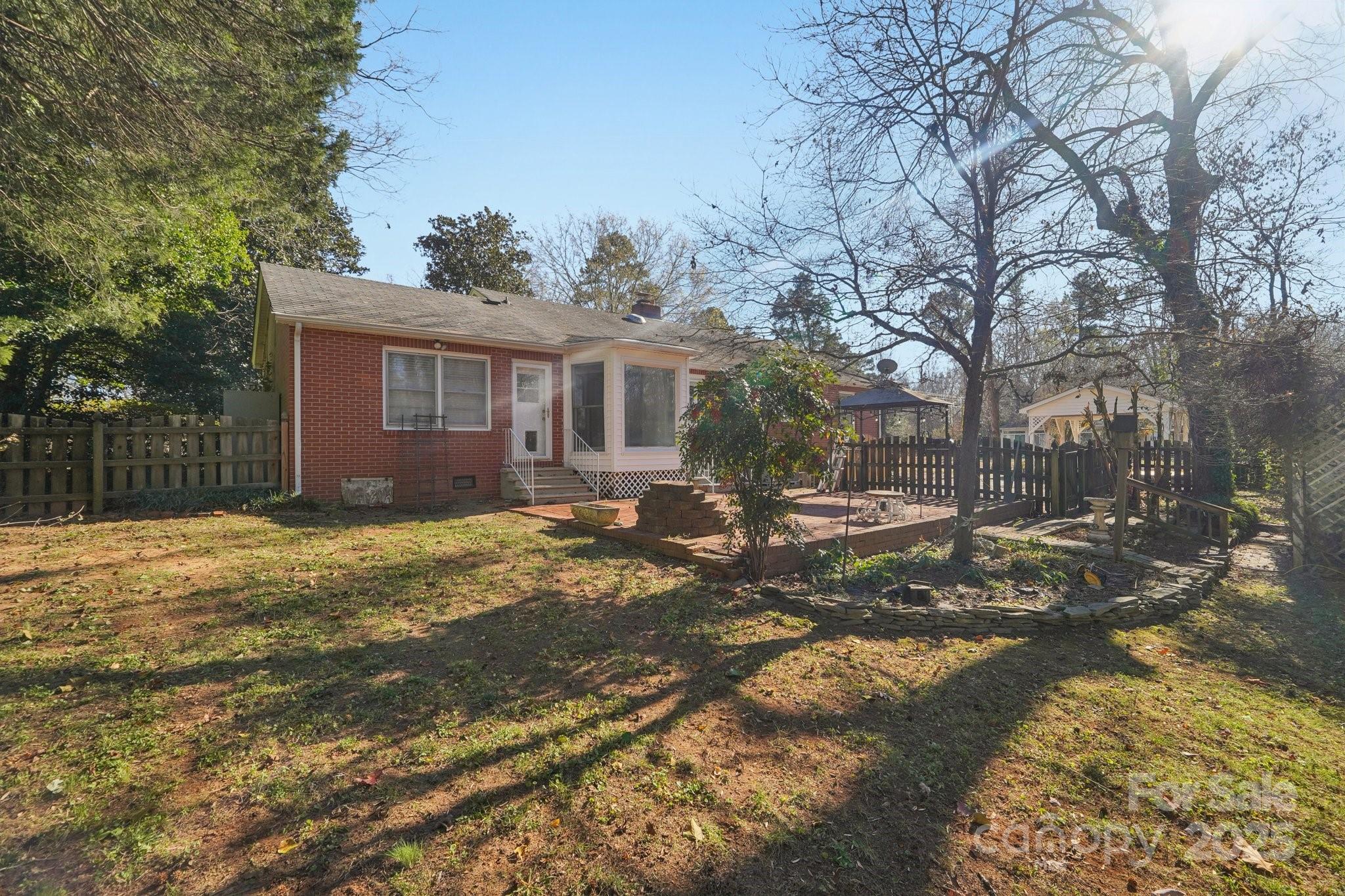 Twin Lakes - Residential